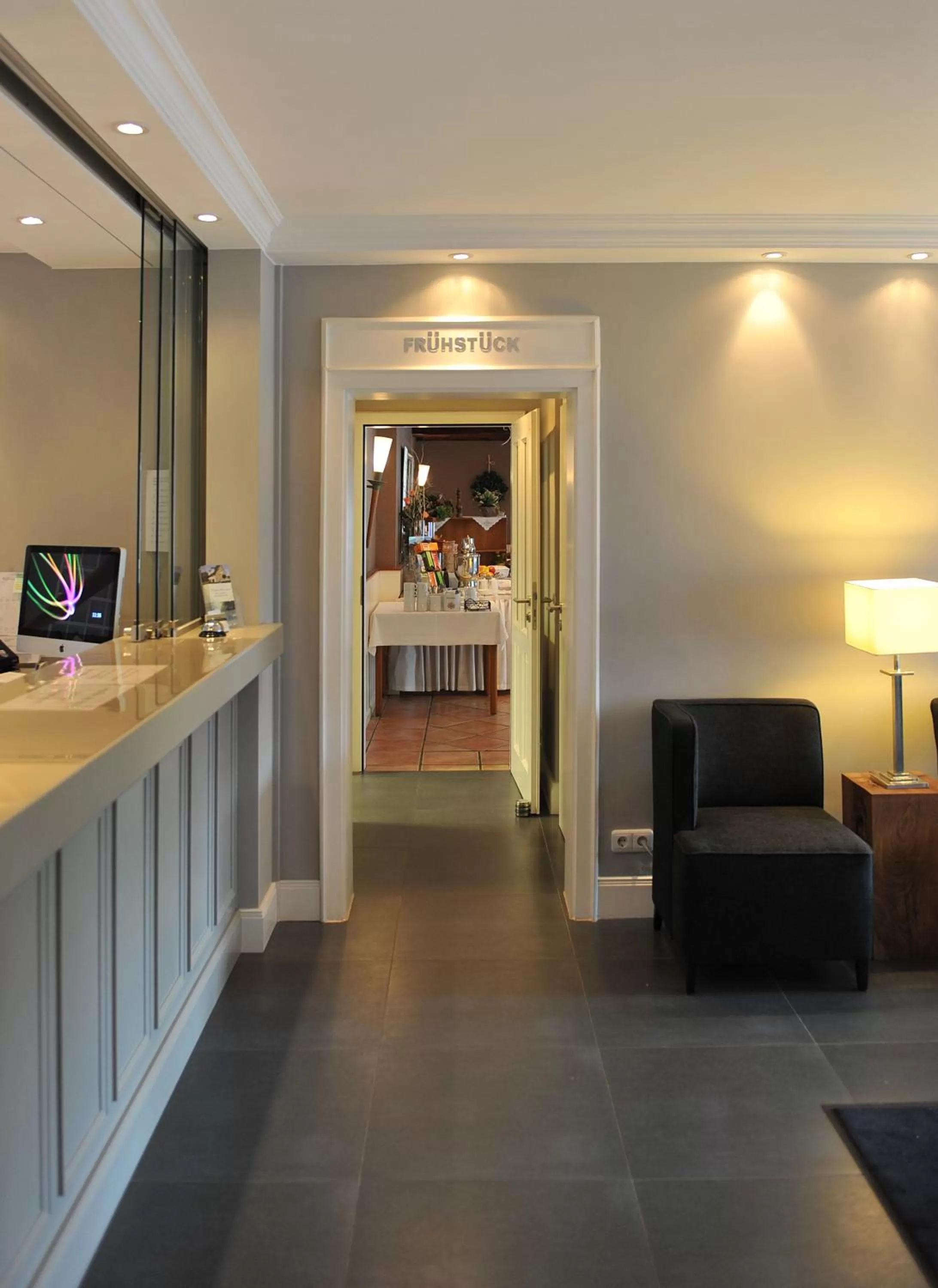 Lobby or reception in Hotel und Landhaus 'Kastanie'