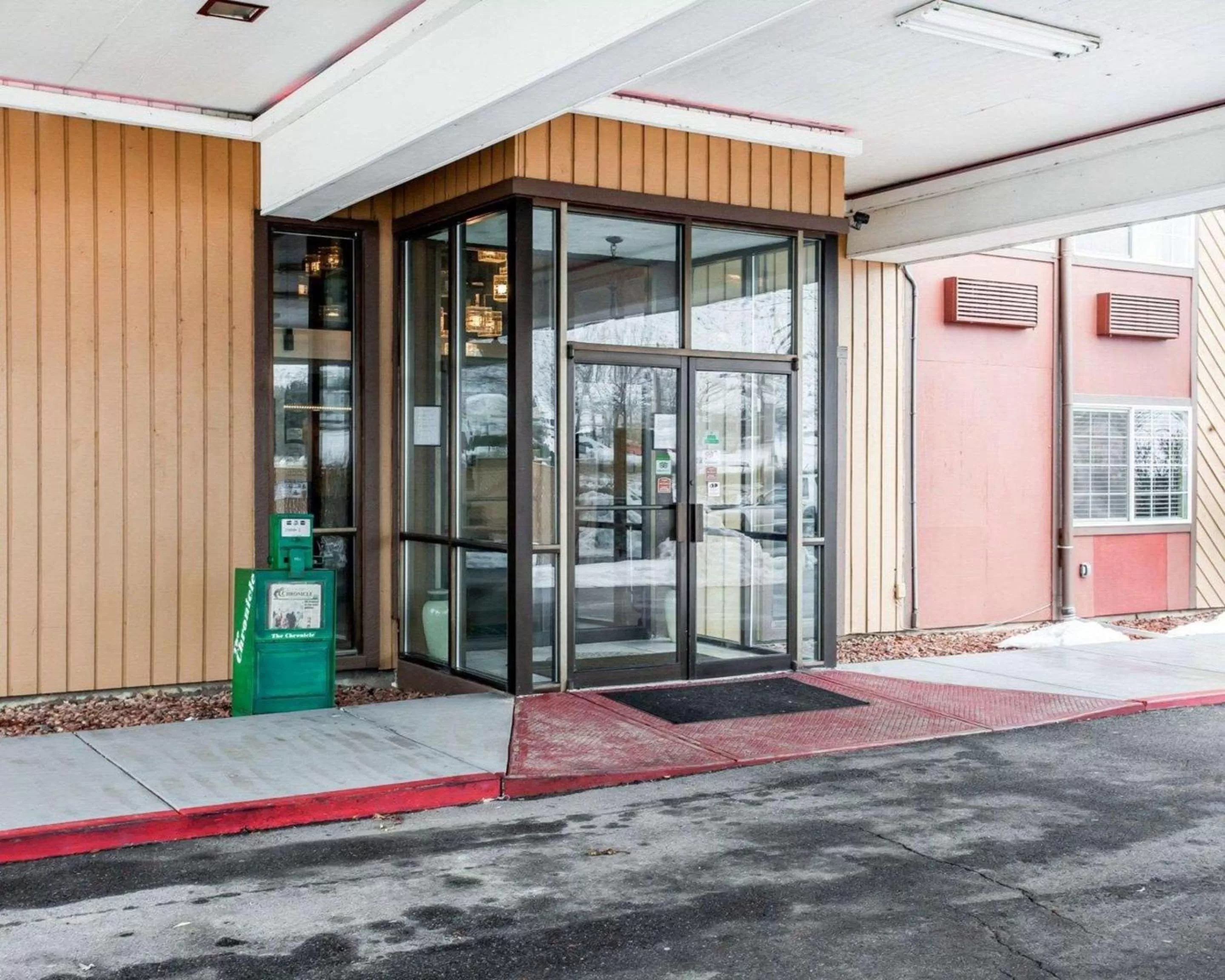 Property building in Quality Inn & Suites Okanogan - Omak