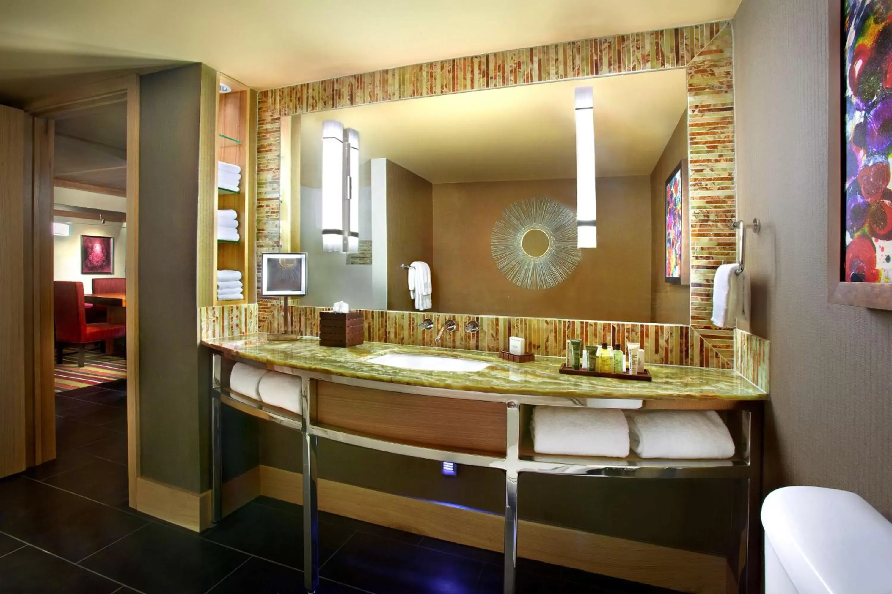 Bathroom in Hilton Palacio del Rio
