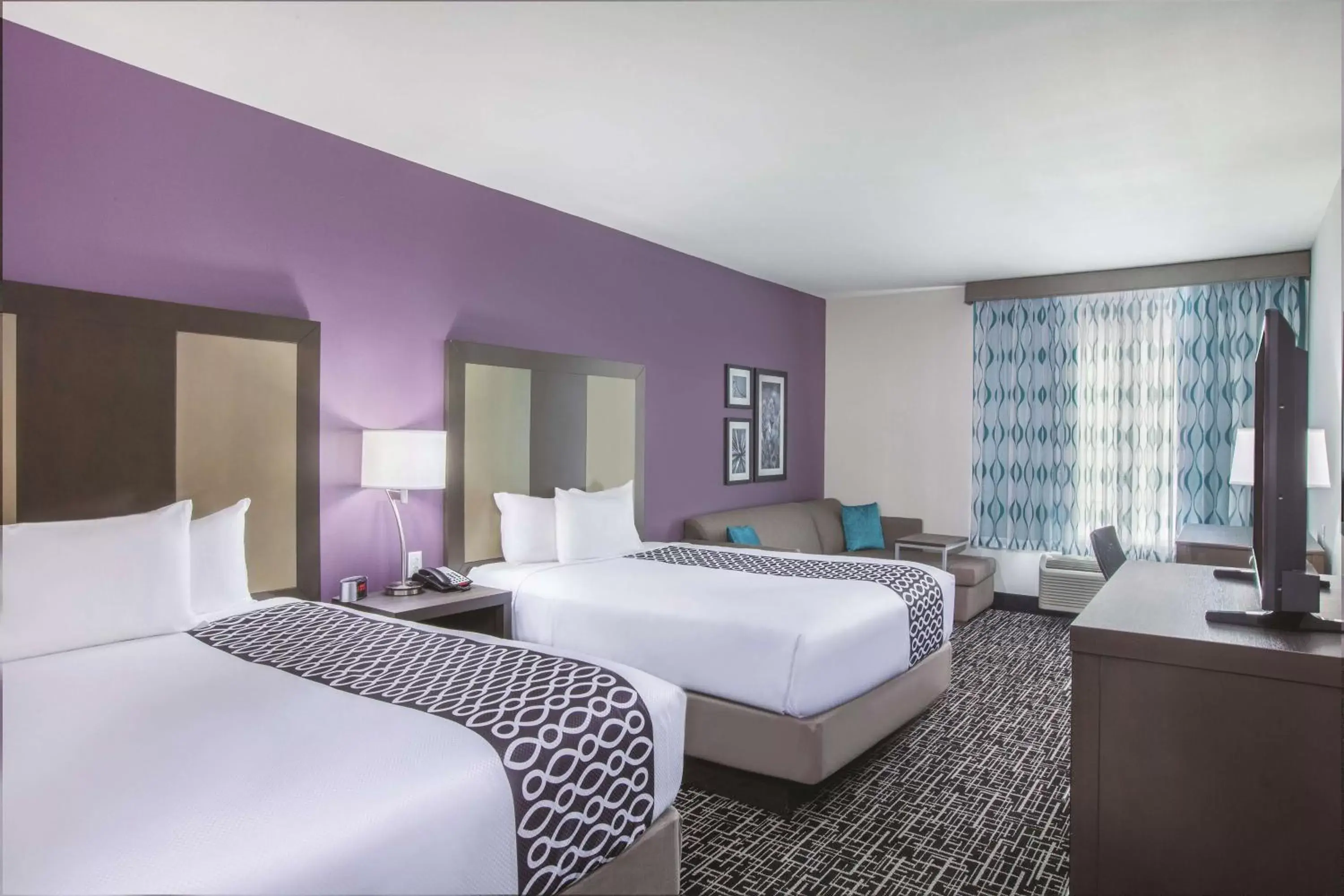 Deluxe Suite with Two Queen Beds - Non-Smoking in La Quinta by Wyndham Lake Charles - Westlake