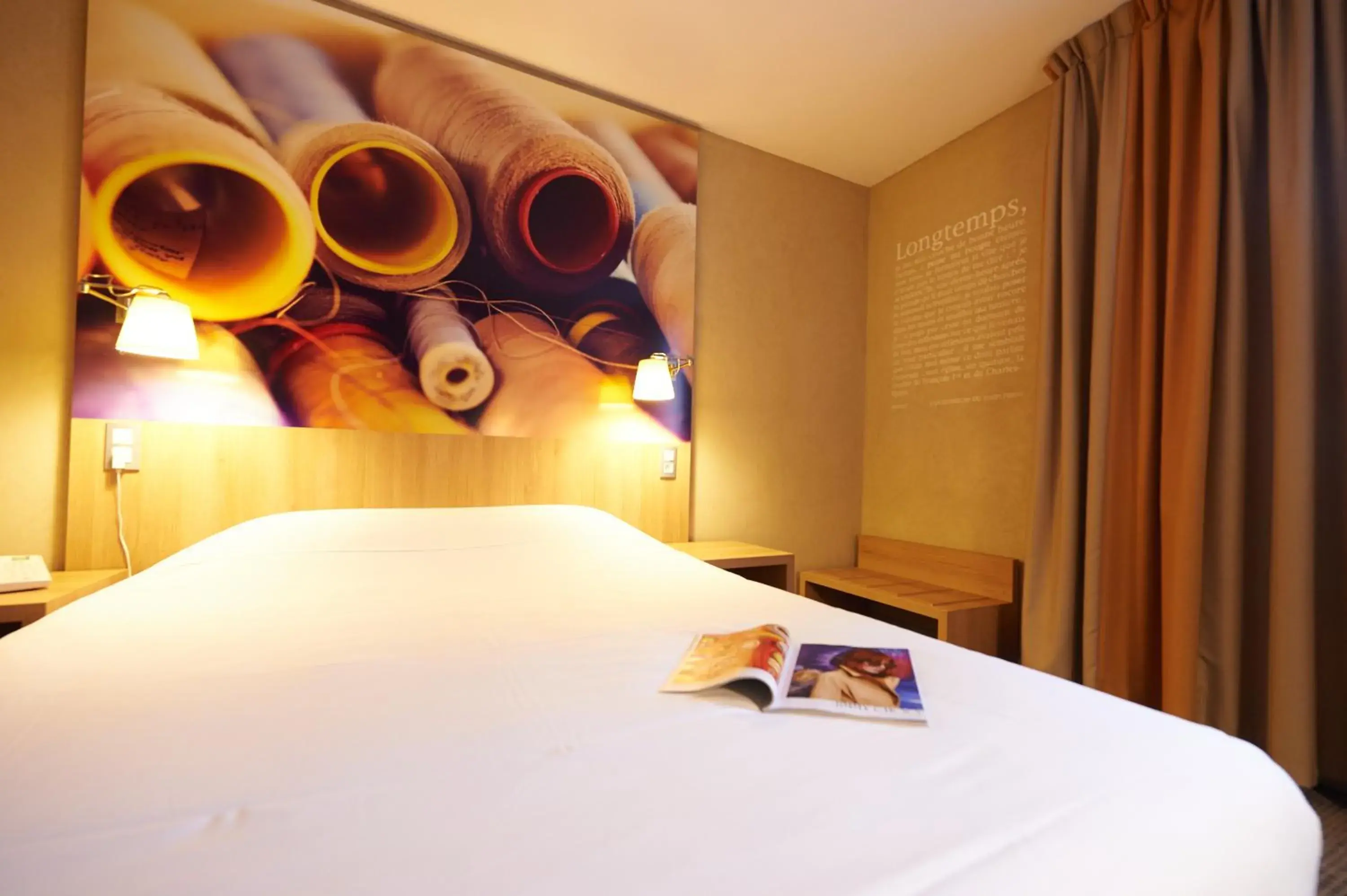 Bed in ibis Styles Cholet Bed in ibis Styles Cholet