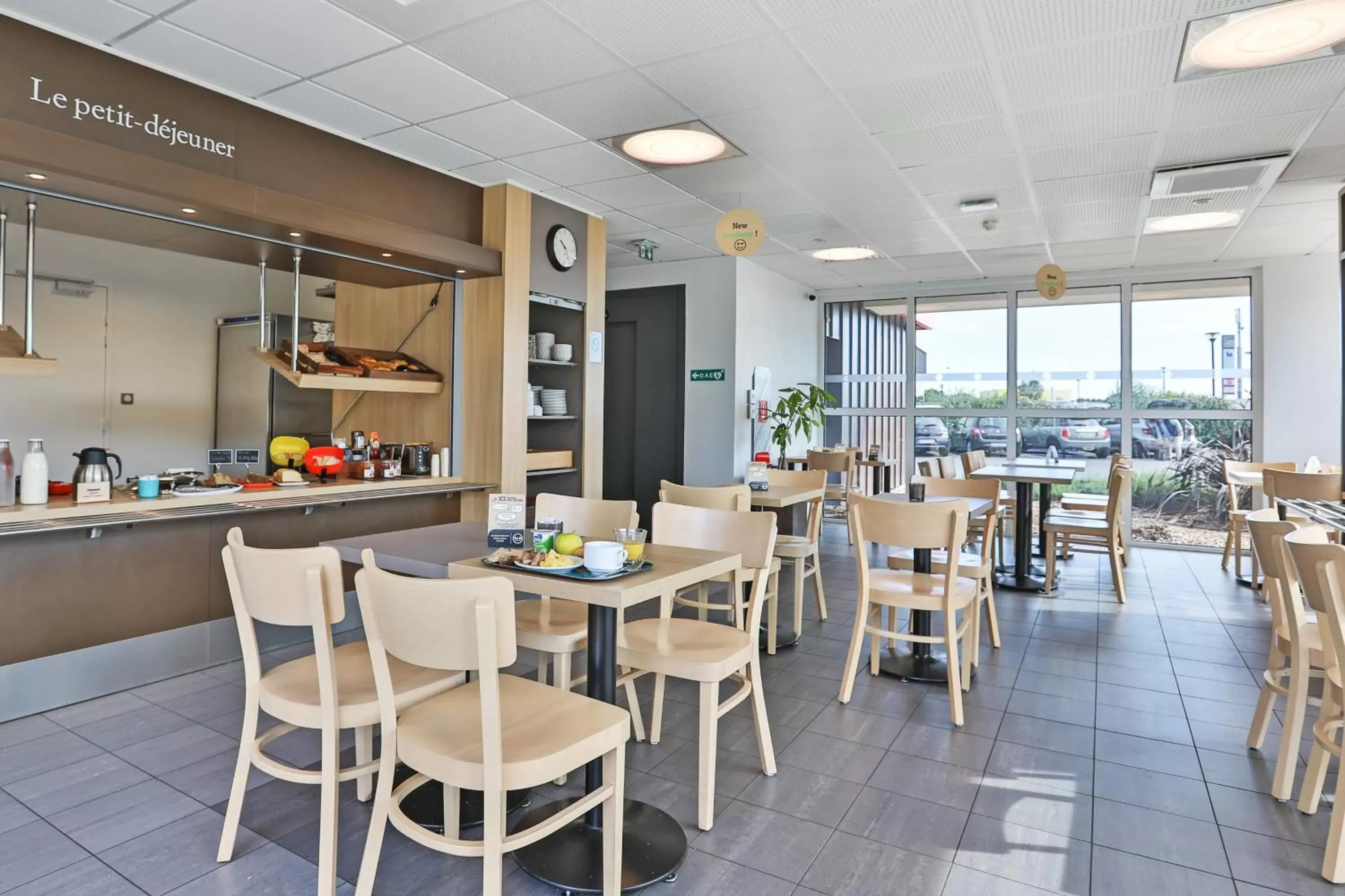 Buffet breakfast, Restaurant/Places to Eat in B&B HOTEL La Roche-sur-Yon