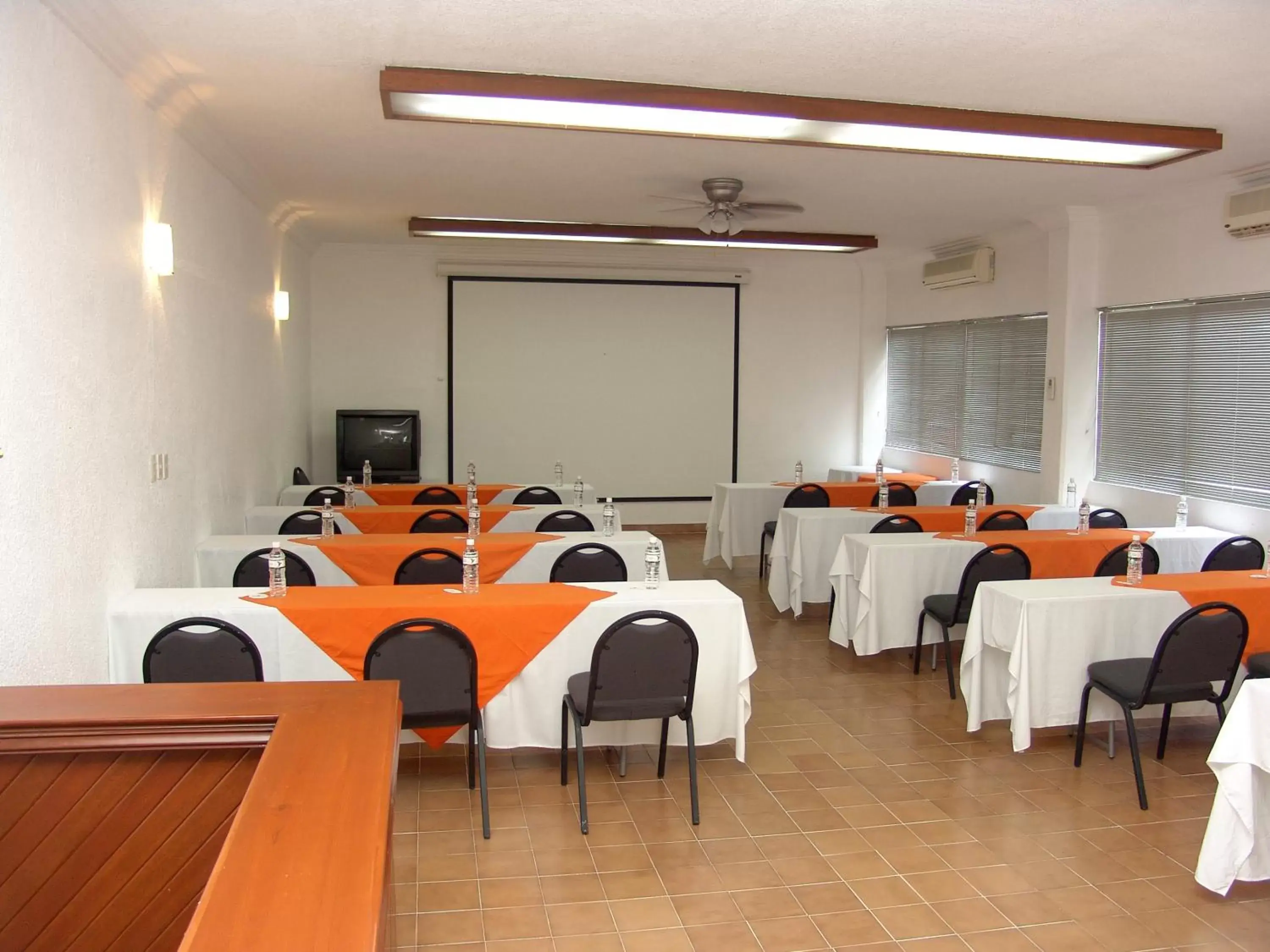 Business facilities in Hotel Vista Hermosa