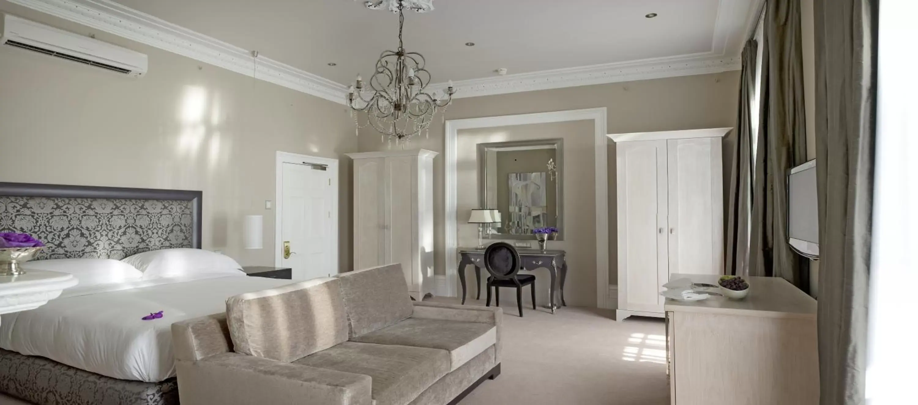 Bedroom, Seating Area in Dock House Boutique Hotel and Spa by NEWMARK