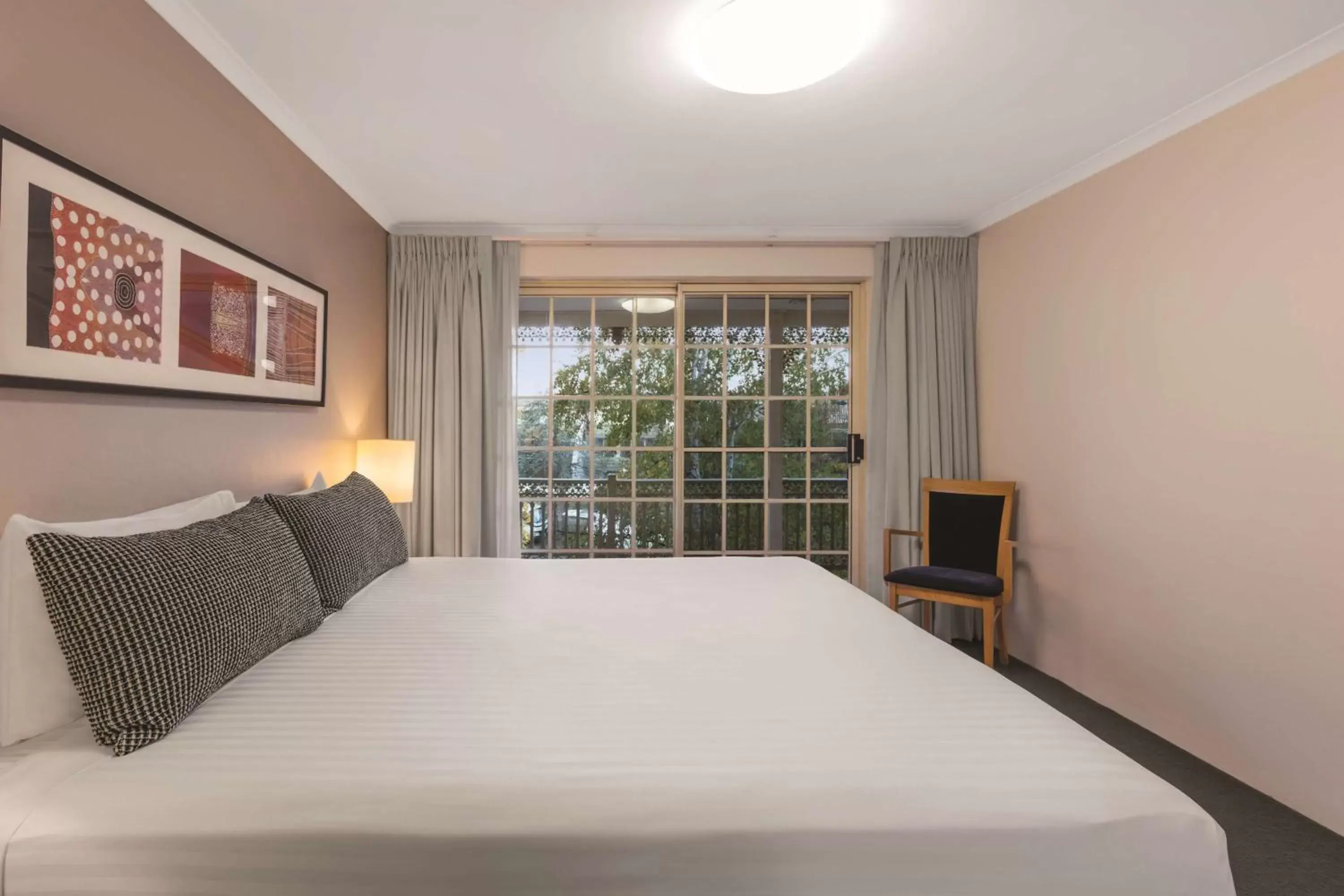 Bedroom, Bed in Adina Serviced Apartments Canberra Kingston