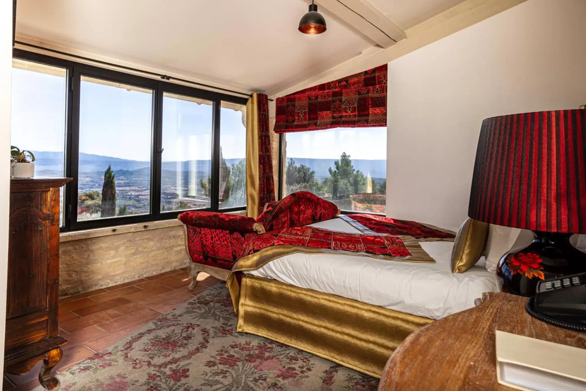 Bedroom in Le Petit Palais D'Aglae