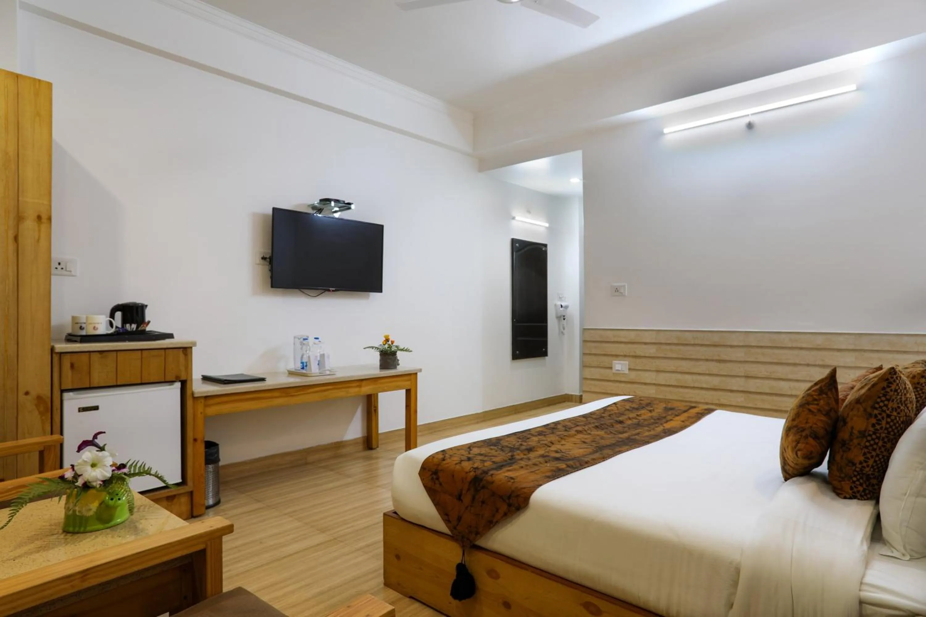 Bed in The Mountain Quail