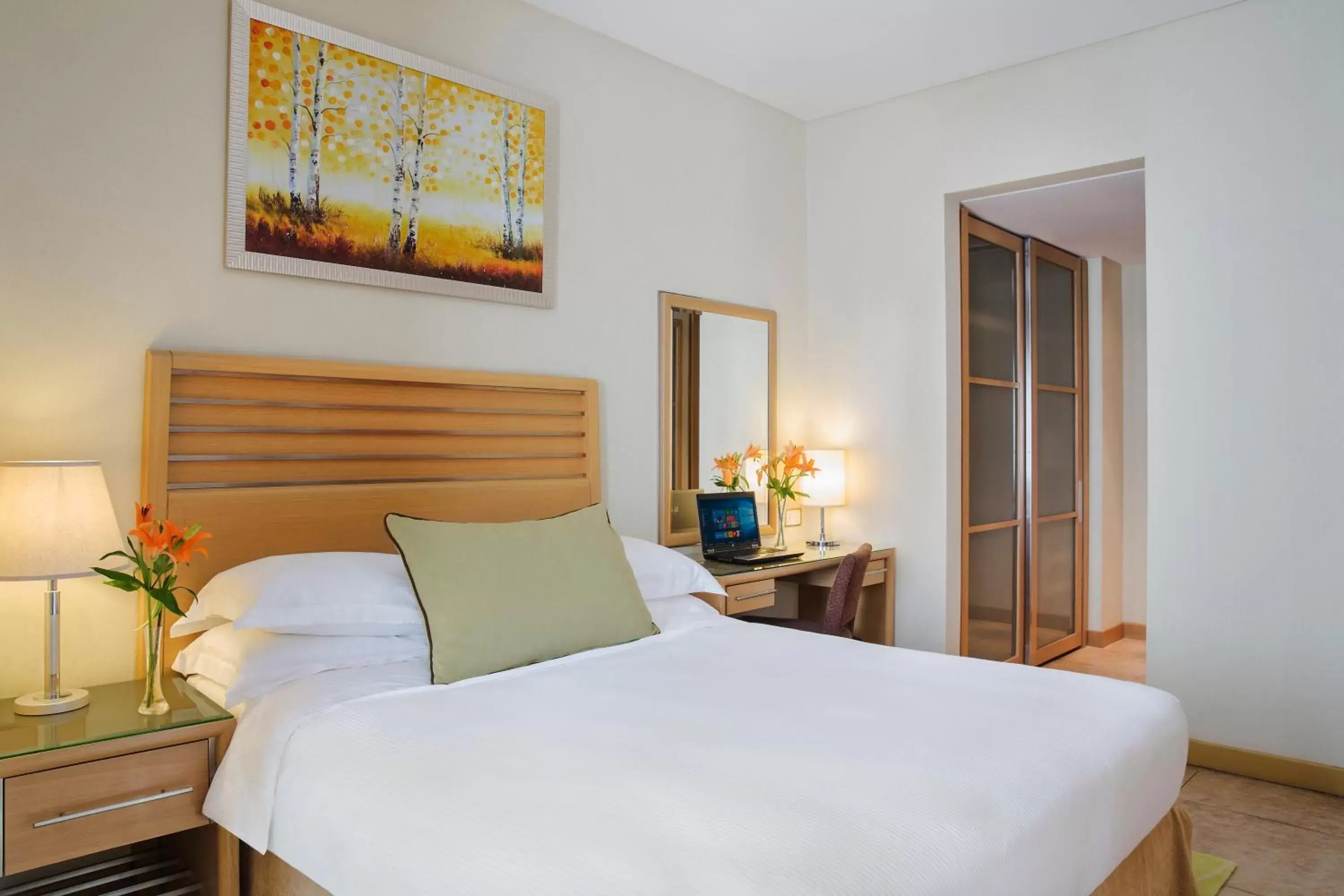 Suite Room - King Bed in Nour Arjaan by Rotana - Fujairah Suite Room - King Bed in Nour Arjaan by Rotana - Fujairah