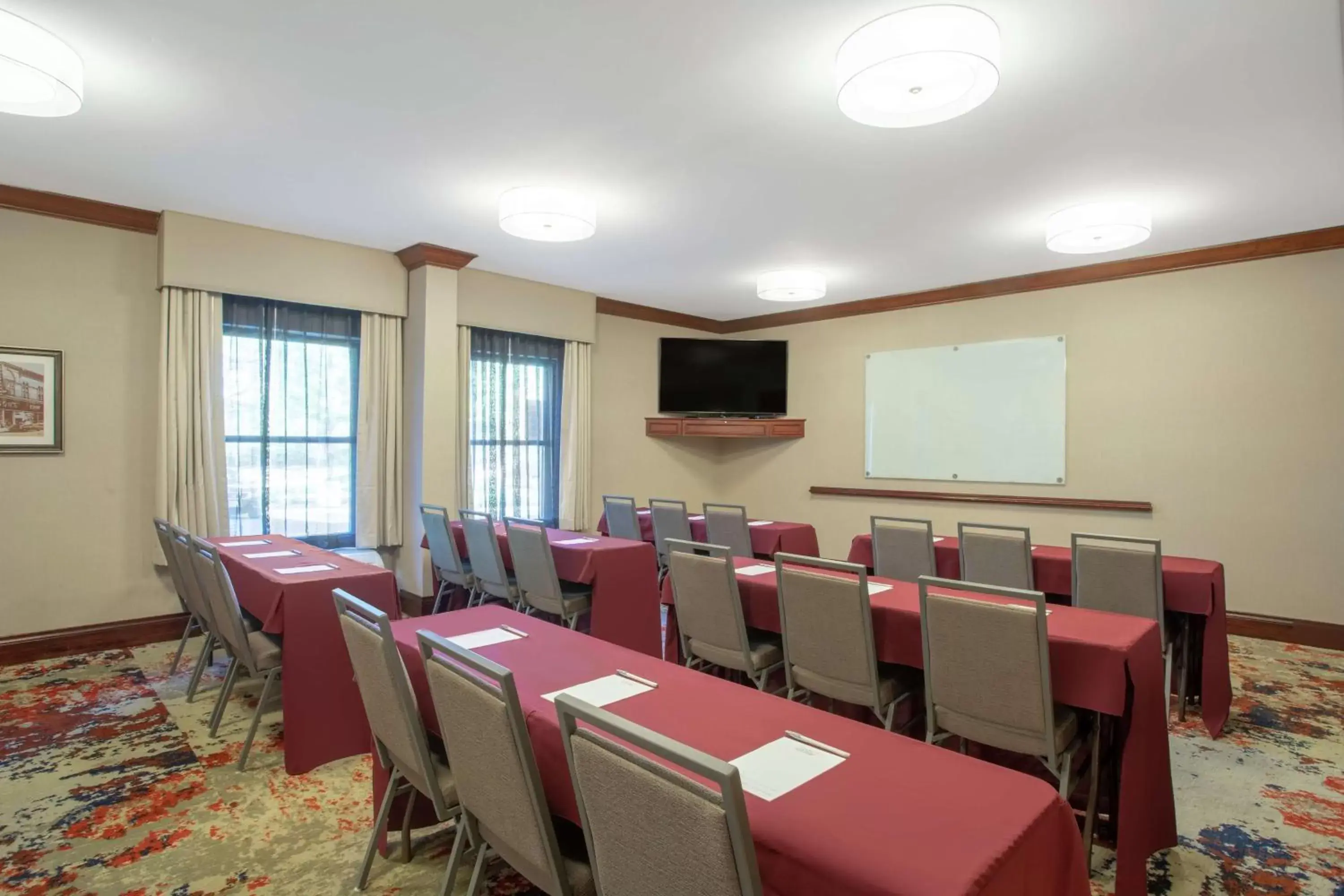 Meeting/conference room in Hampton Inn Boston / Marlborough