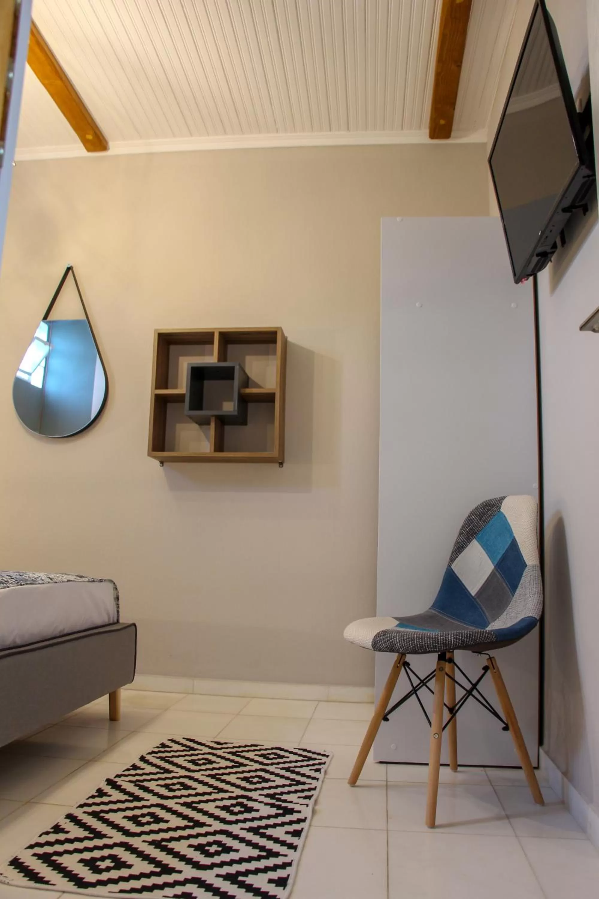 Lamprini's Deluxe Studios