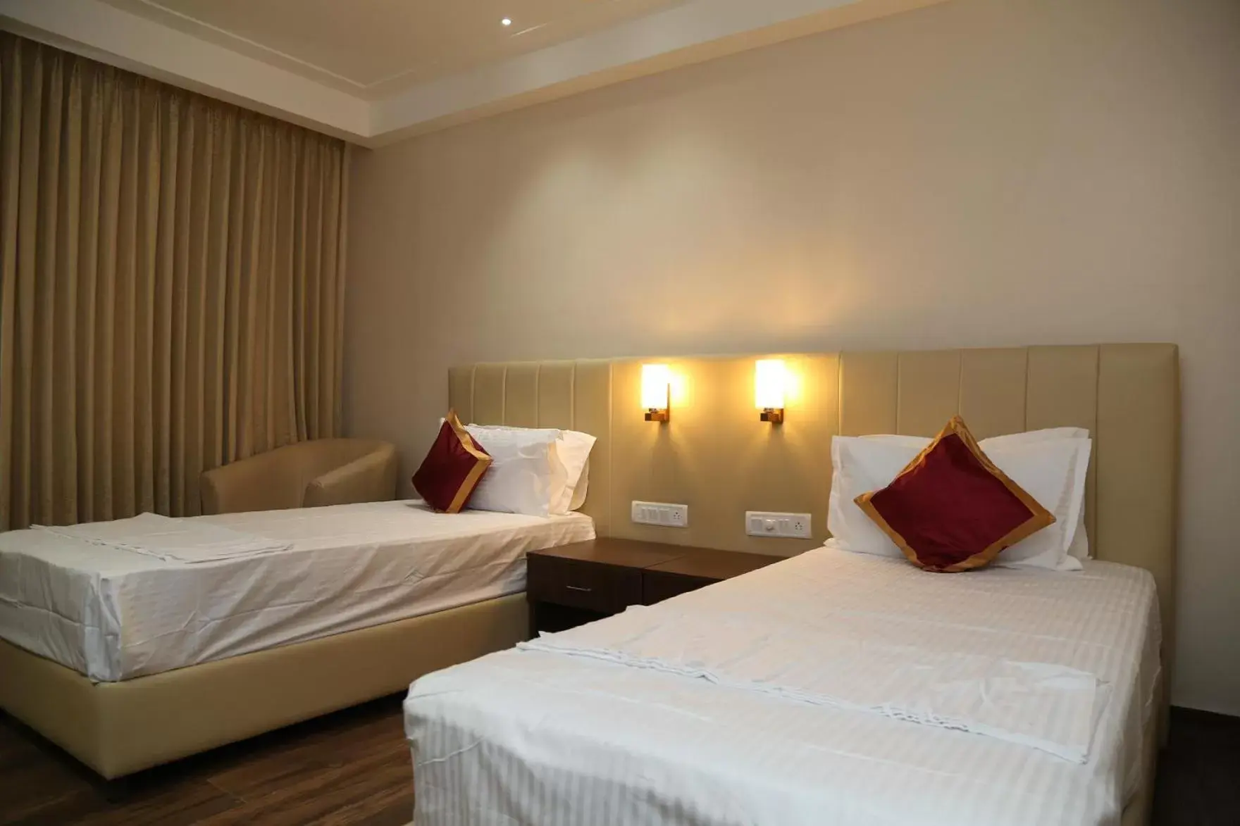 Superior Deluxe Double or Twin Room - single occupancy in Hotel Skanda Palace Superior Deluxe Double or Twin Room - single occupancy in Hotel Skanda Palace