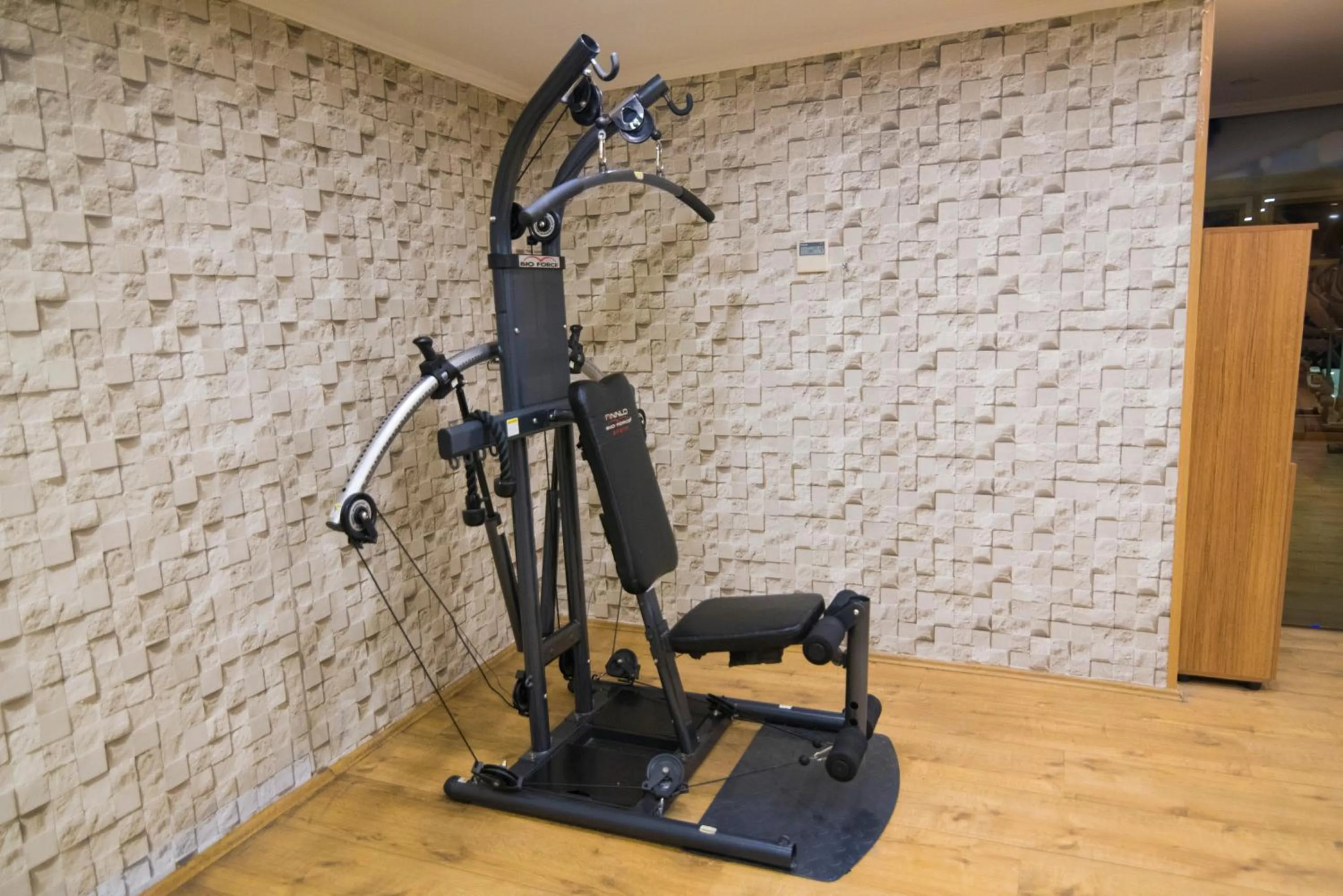 Fitness centre/facilities in MidMar Deluxe Hotel