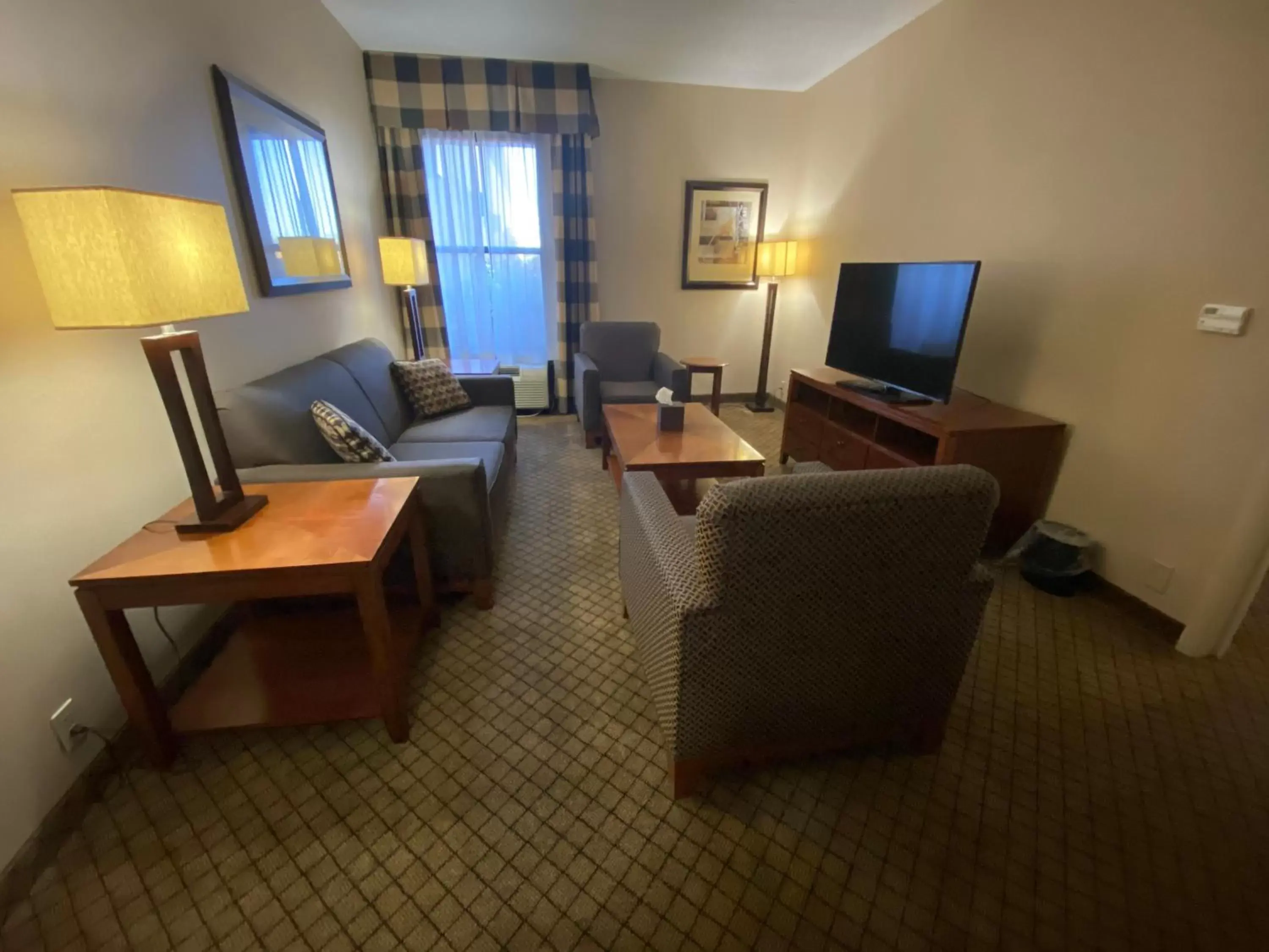 Photo of the whole room, TV/Entertainment Center in Holiday Inn Dayton/Fairborn I-675, an IHG Hotel