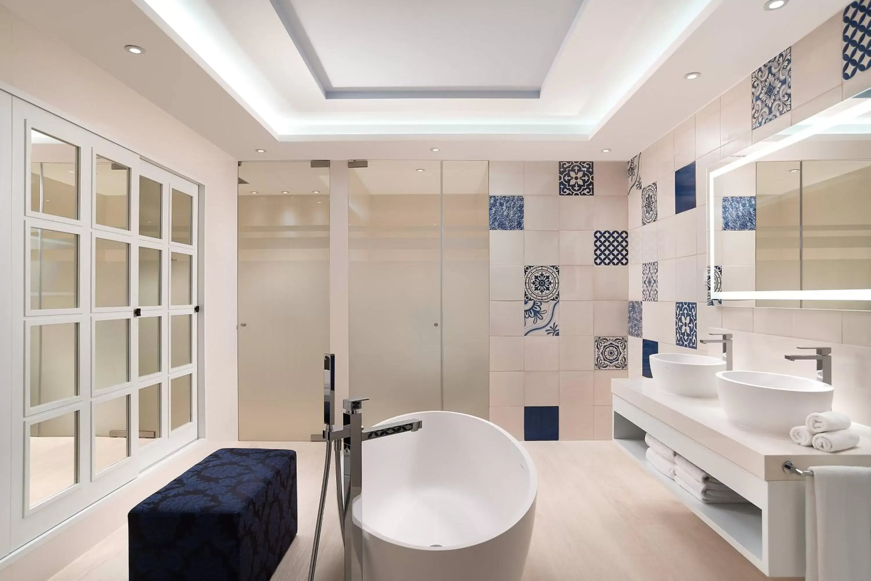 Bathroom in Pine Cliffs Hotel, a Luxury Collection Resort, Algarve