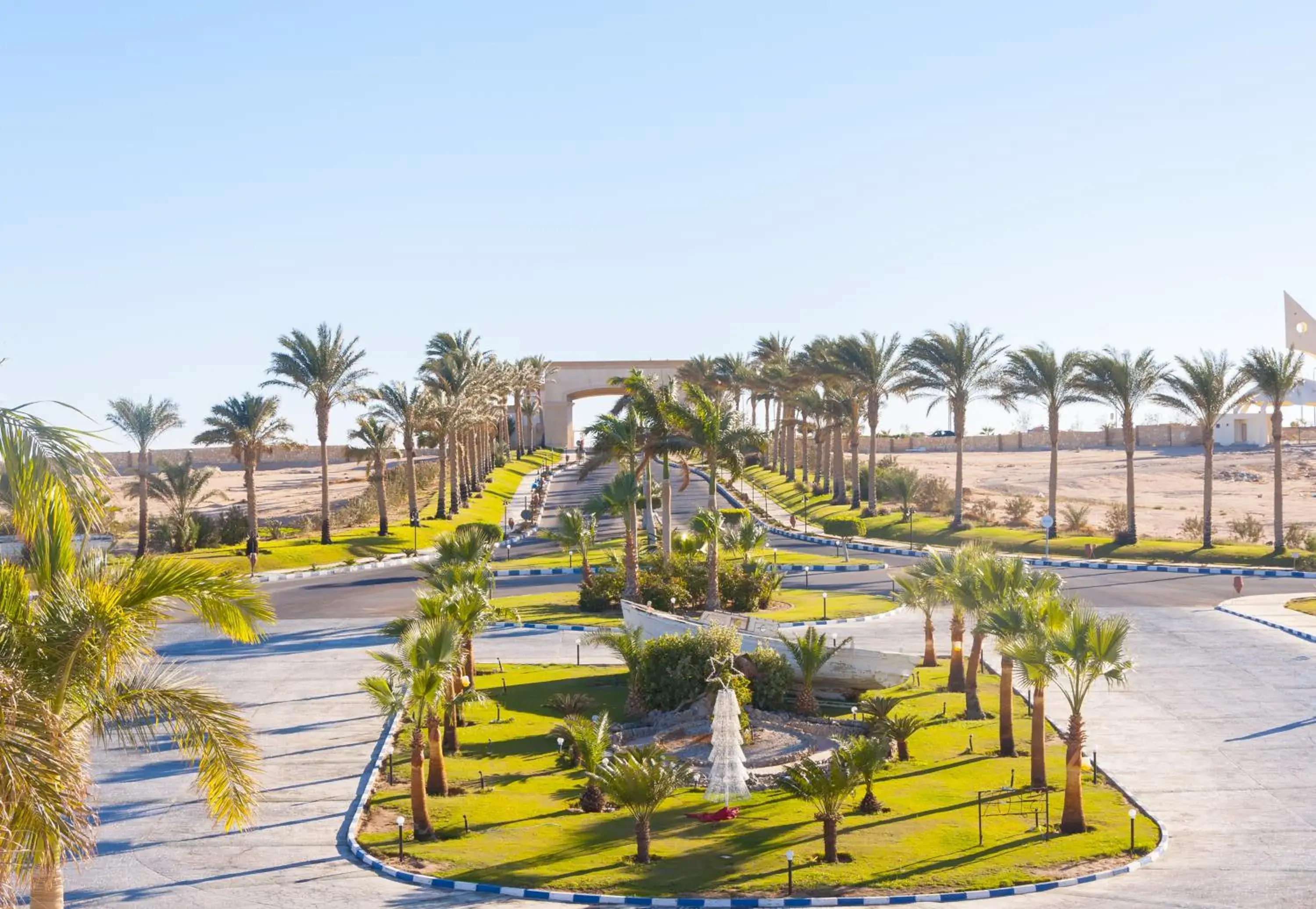 Facade/entrance, Pool View in Hurghada Coral Beach Hotel