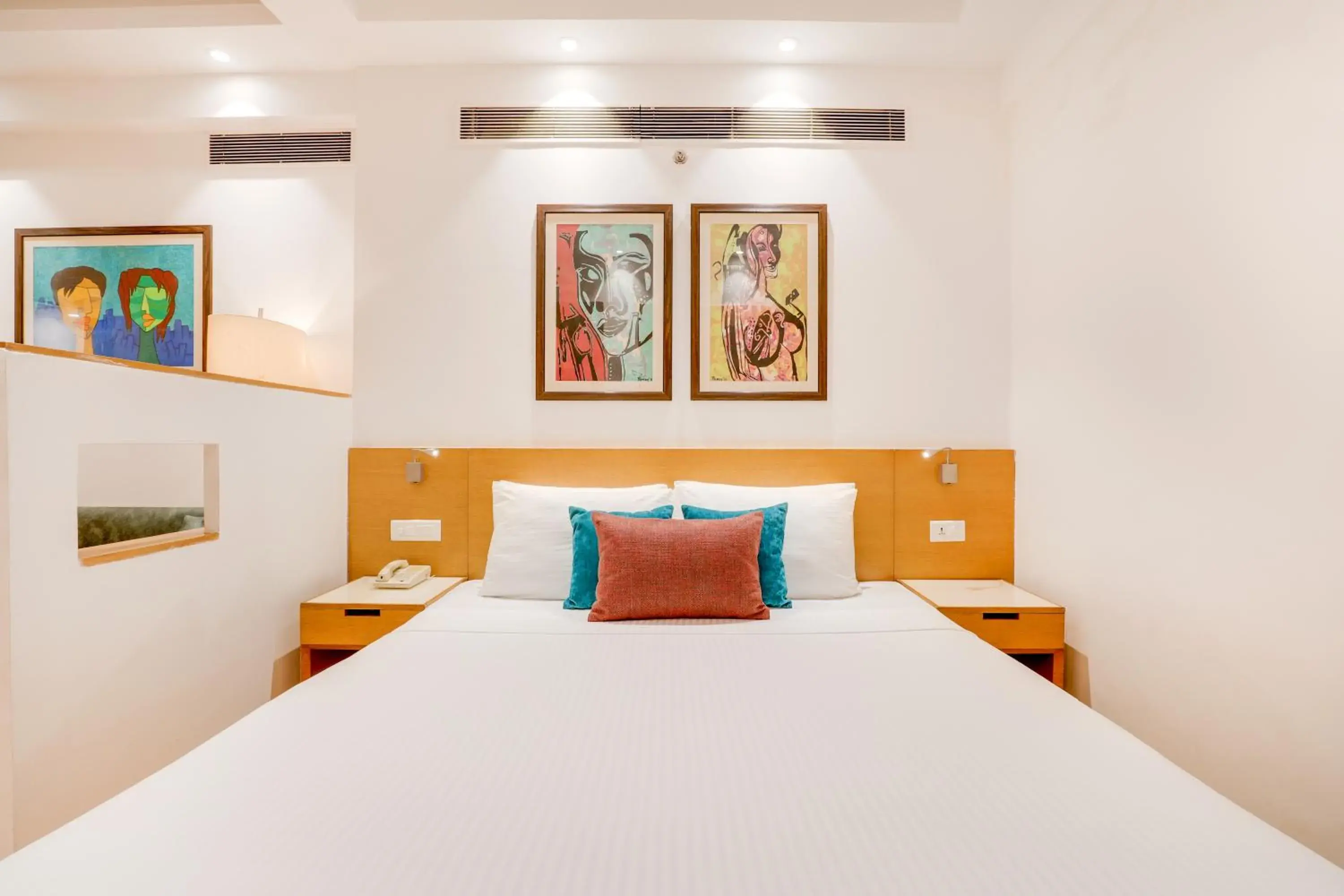 Bed in Lemon Tree Hotel Chandigarh