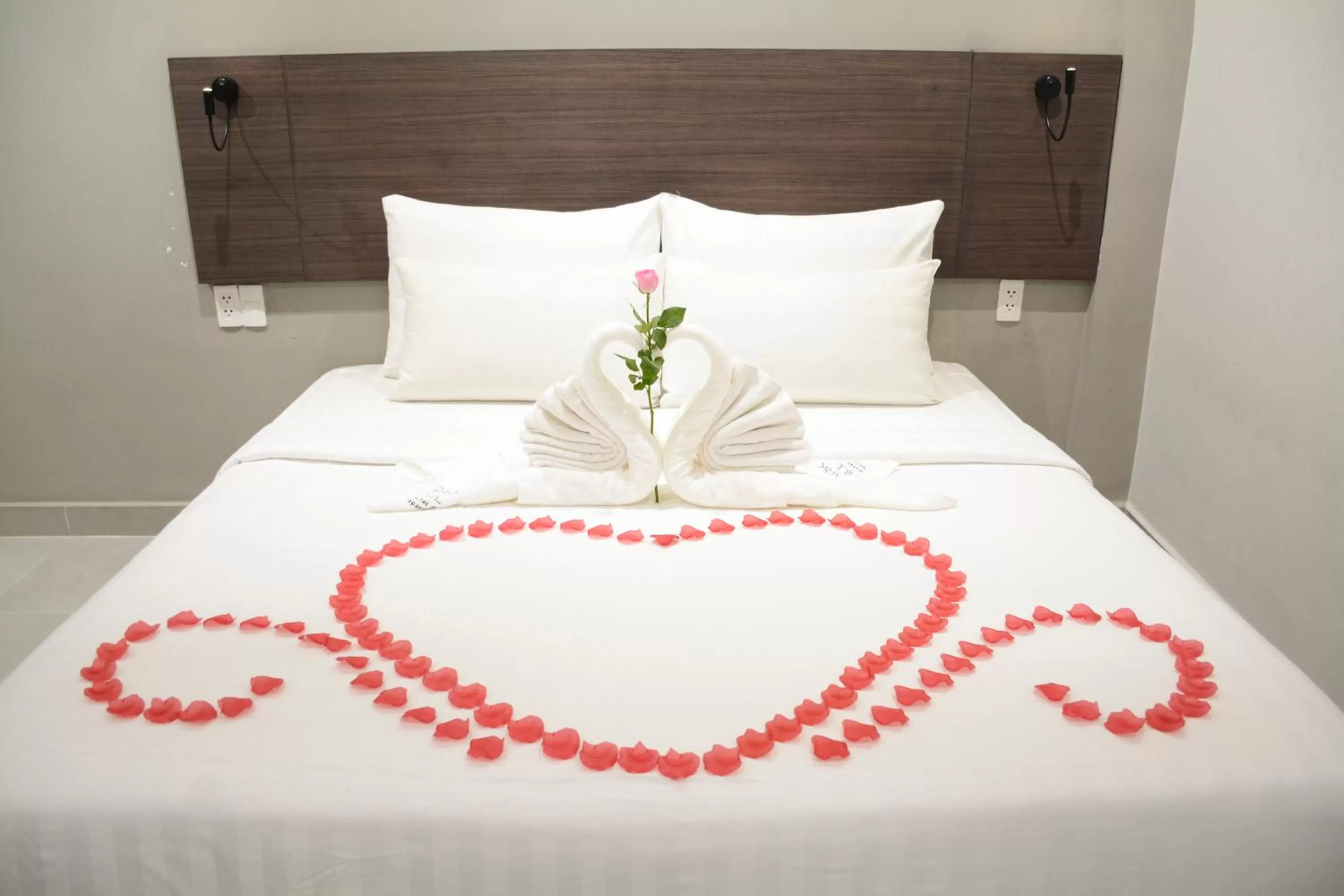 Bed in Park Hill Hotel - Phu My Hung