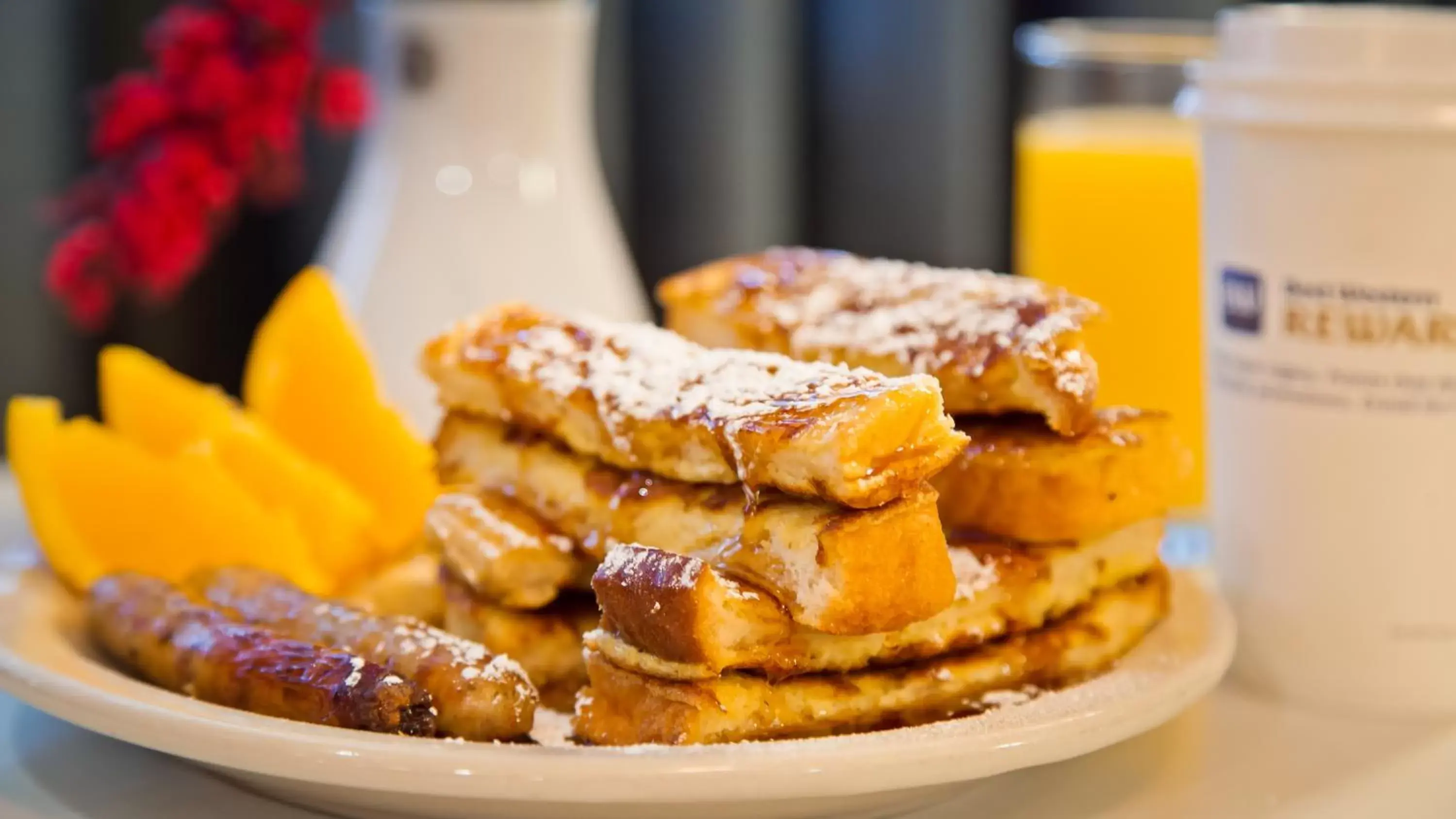 American breakfast in Best Western West Towne Suites