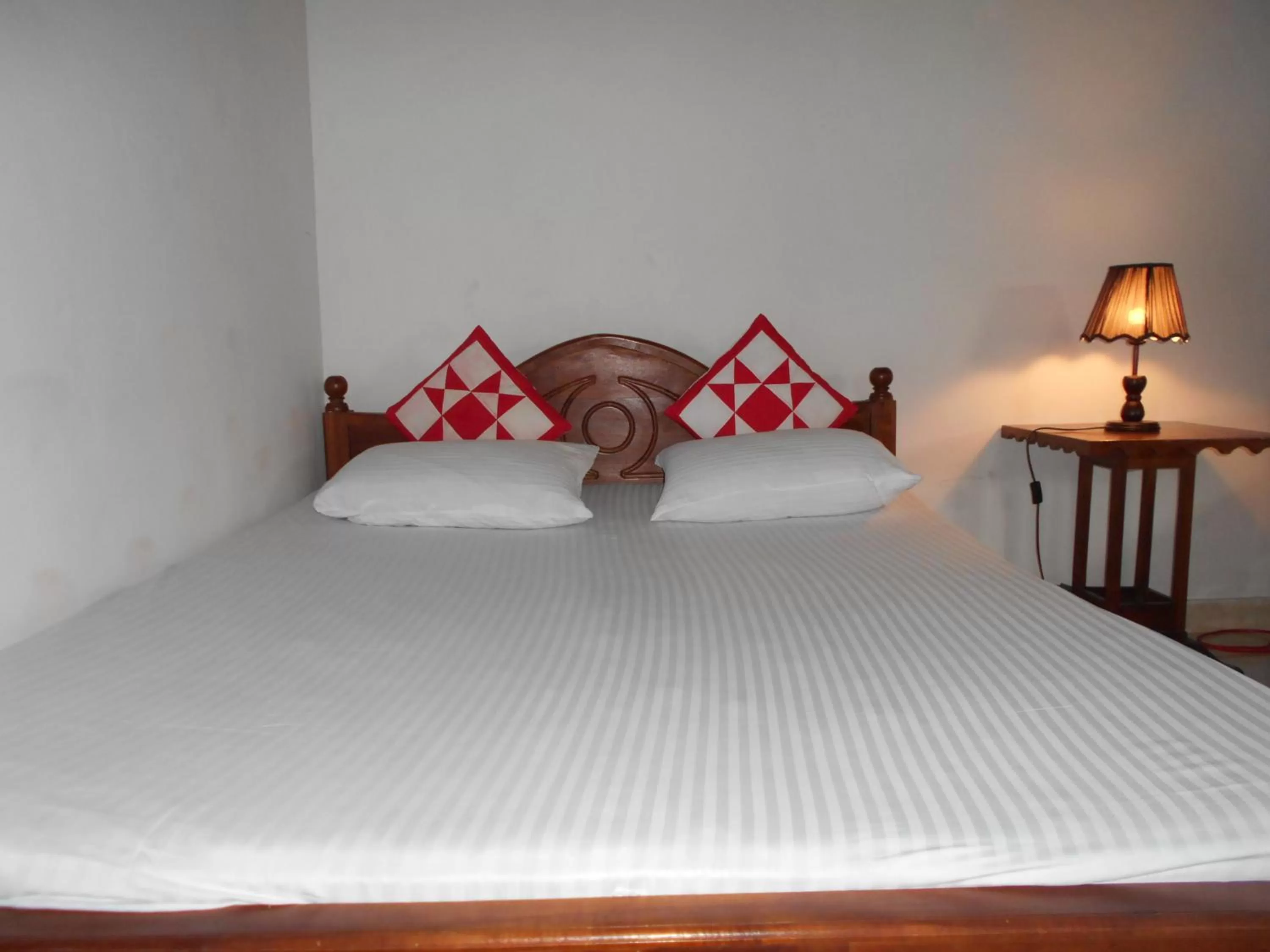 Bed in House Of Esanya