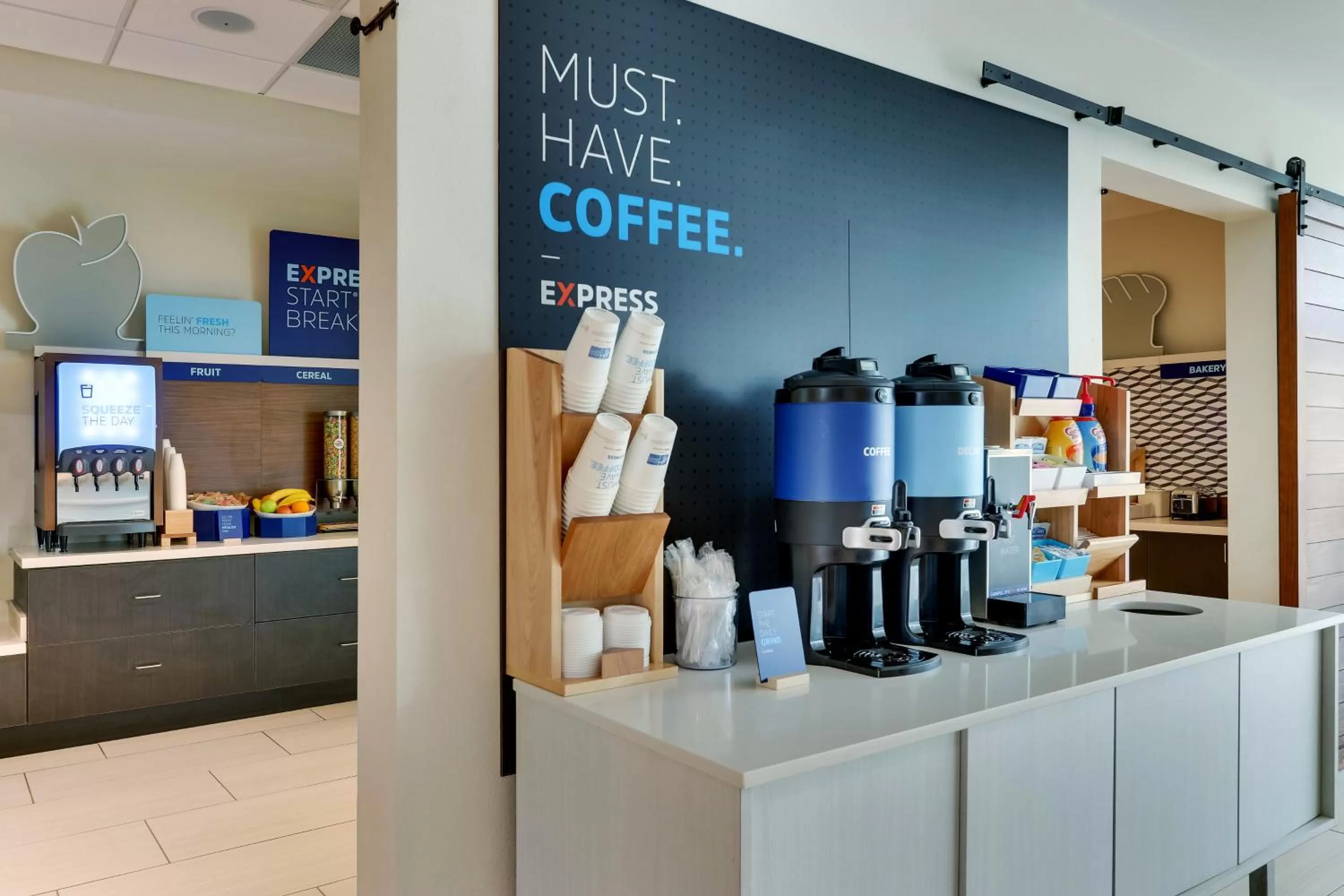 Breakfast in Holiday Inn Express & Suites - Dawsonville by IHG