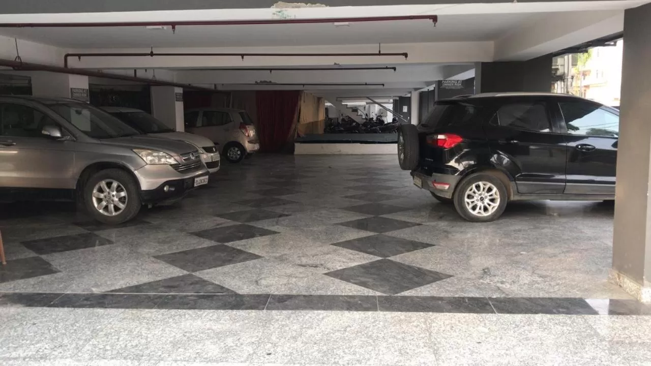 Property building in GoldenKeys Inn