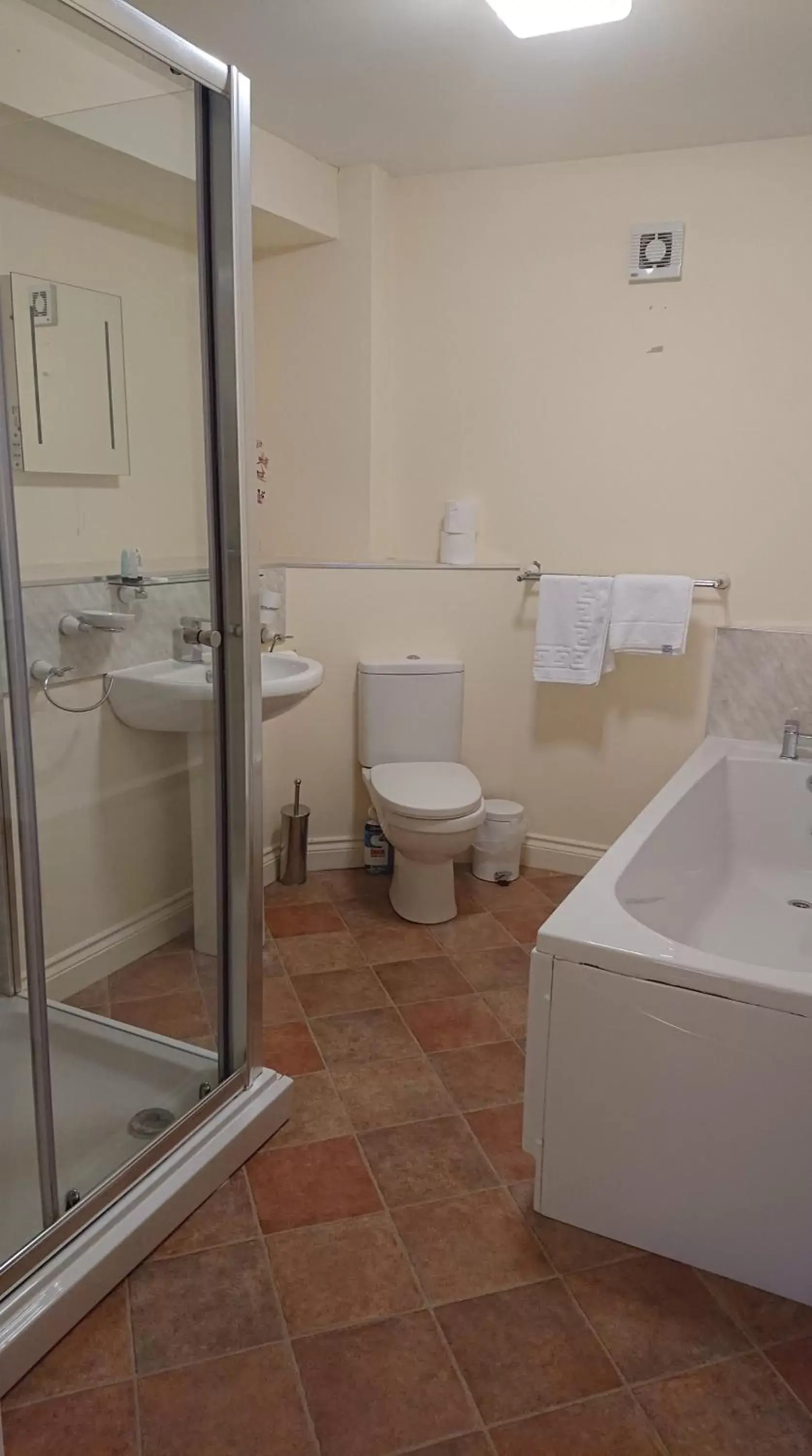 Shower, Bathroom in The Poltimore Inn