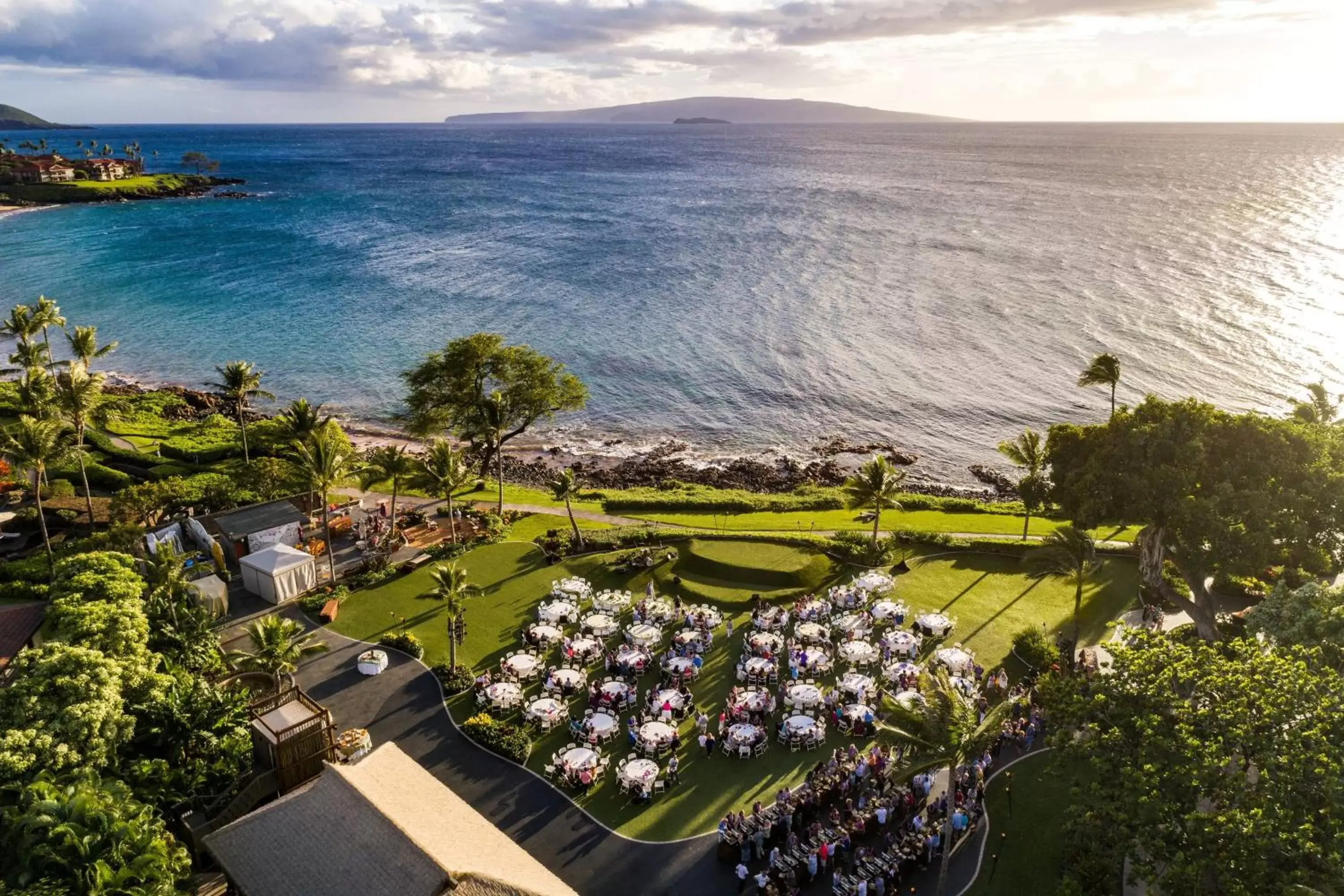 Restaurant/places to eat, Bird's-eye View in Wailea Beach Resort - Marriott, Maui