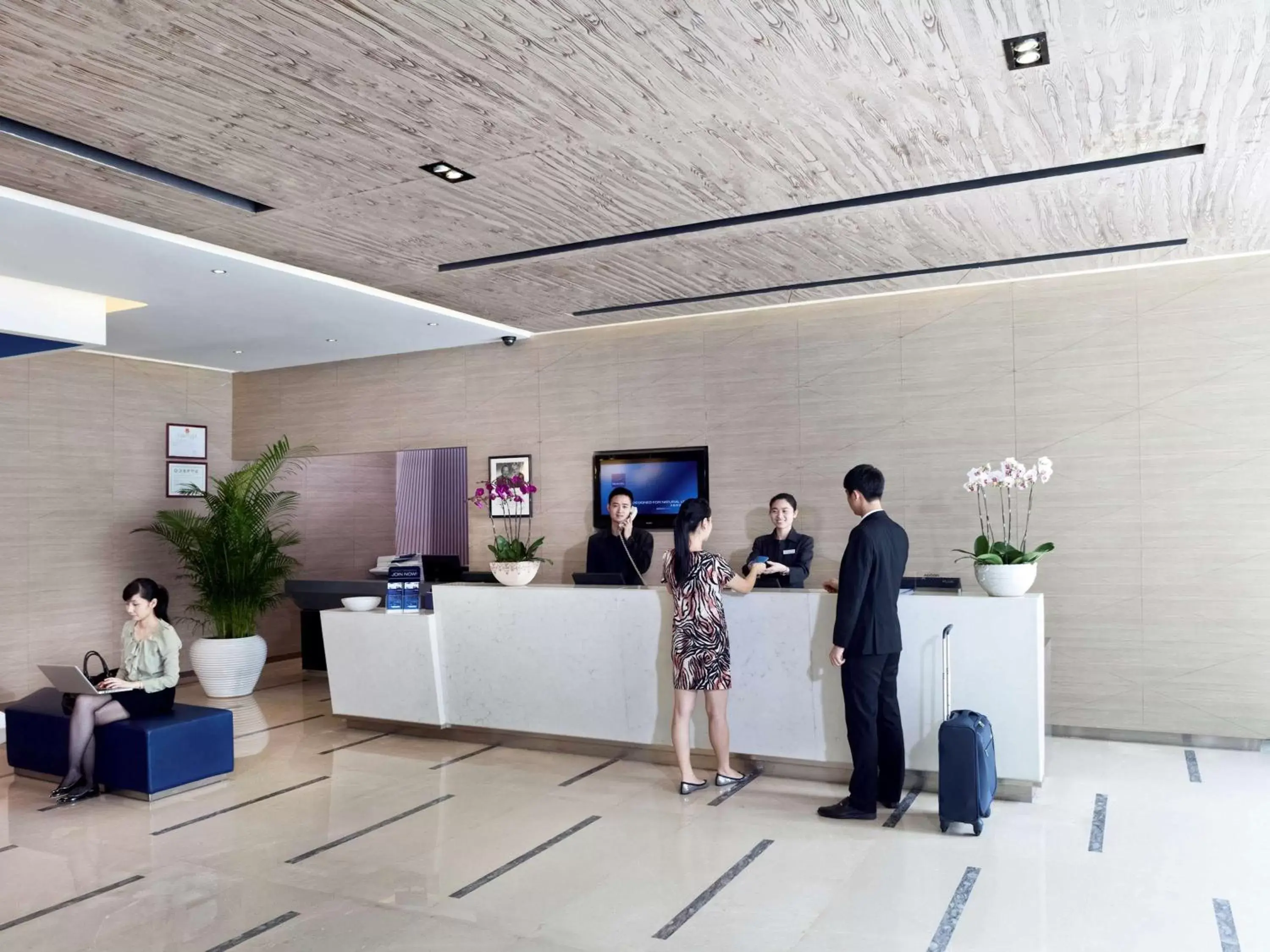 Property building in Shenzhen Novotel Watergate(Kingkey 100)