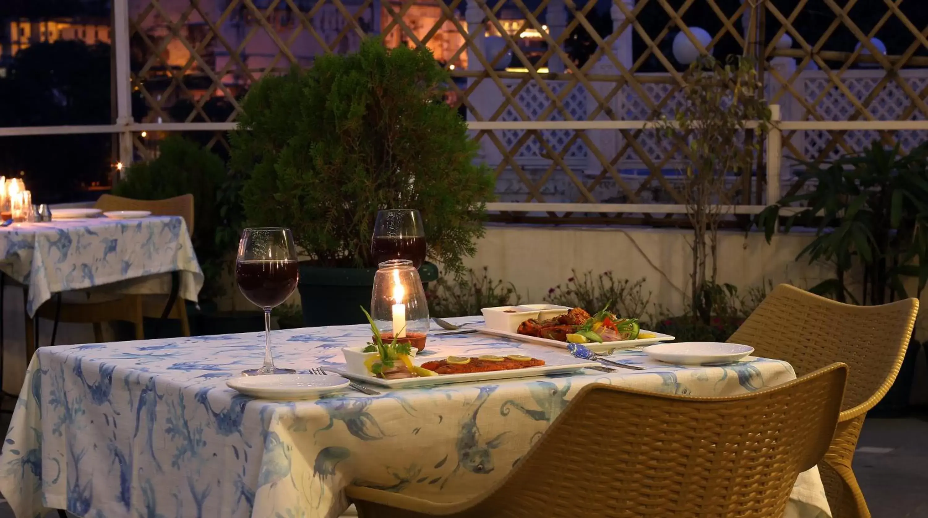 Restaurant/places to eat in Sarovar - Lake Facing Boutique Hotel On Lake Pichola Restaurant/places to eat in Sarovar - Lake Facing Boutique Hotel On Lake Pichola