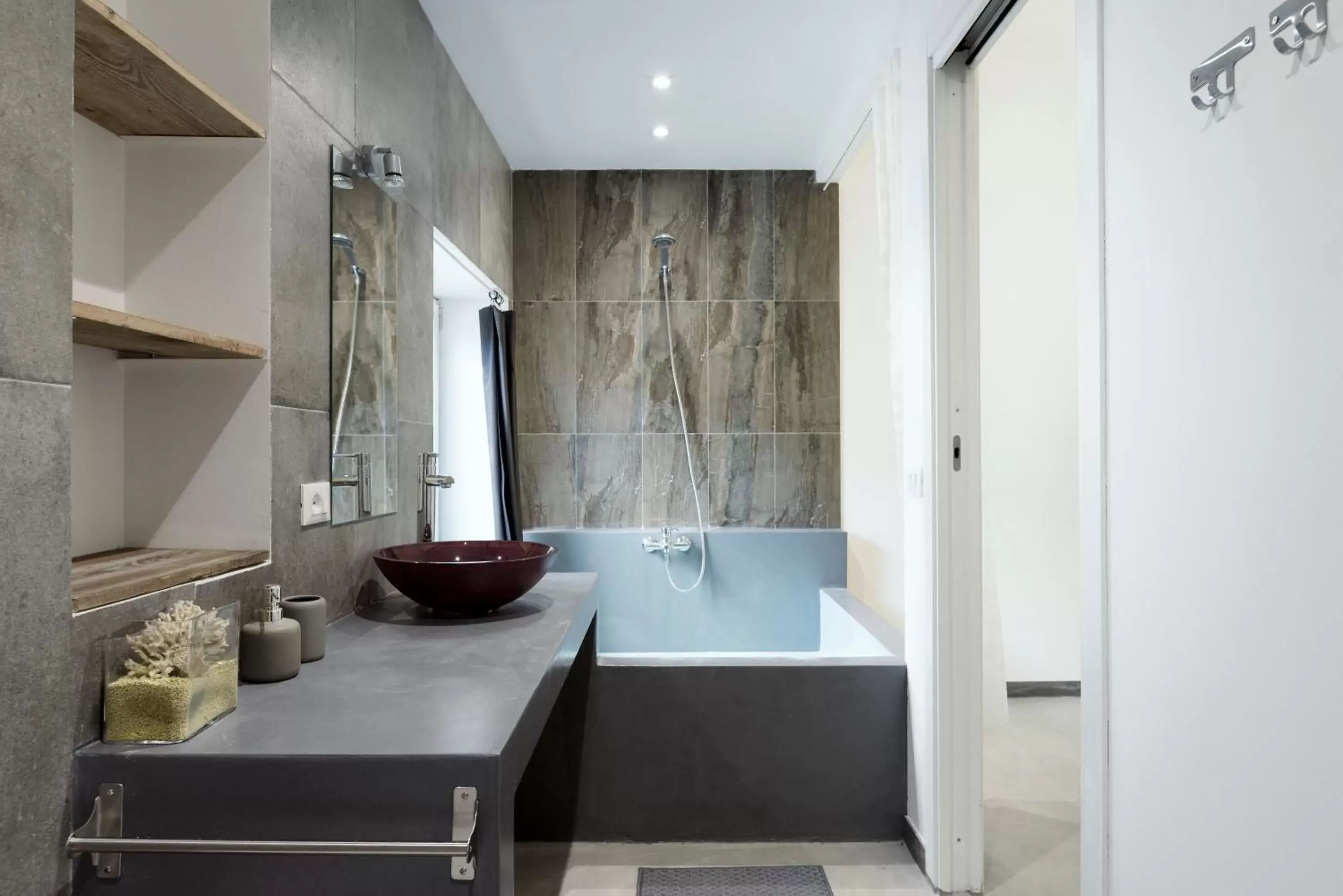 Bathroom in Naturarte Suites