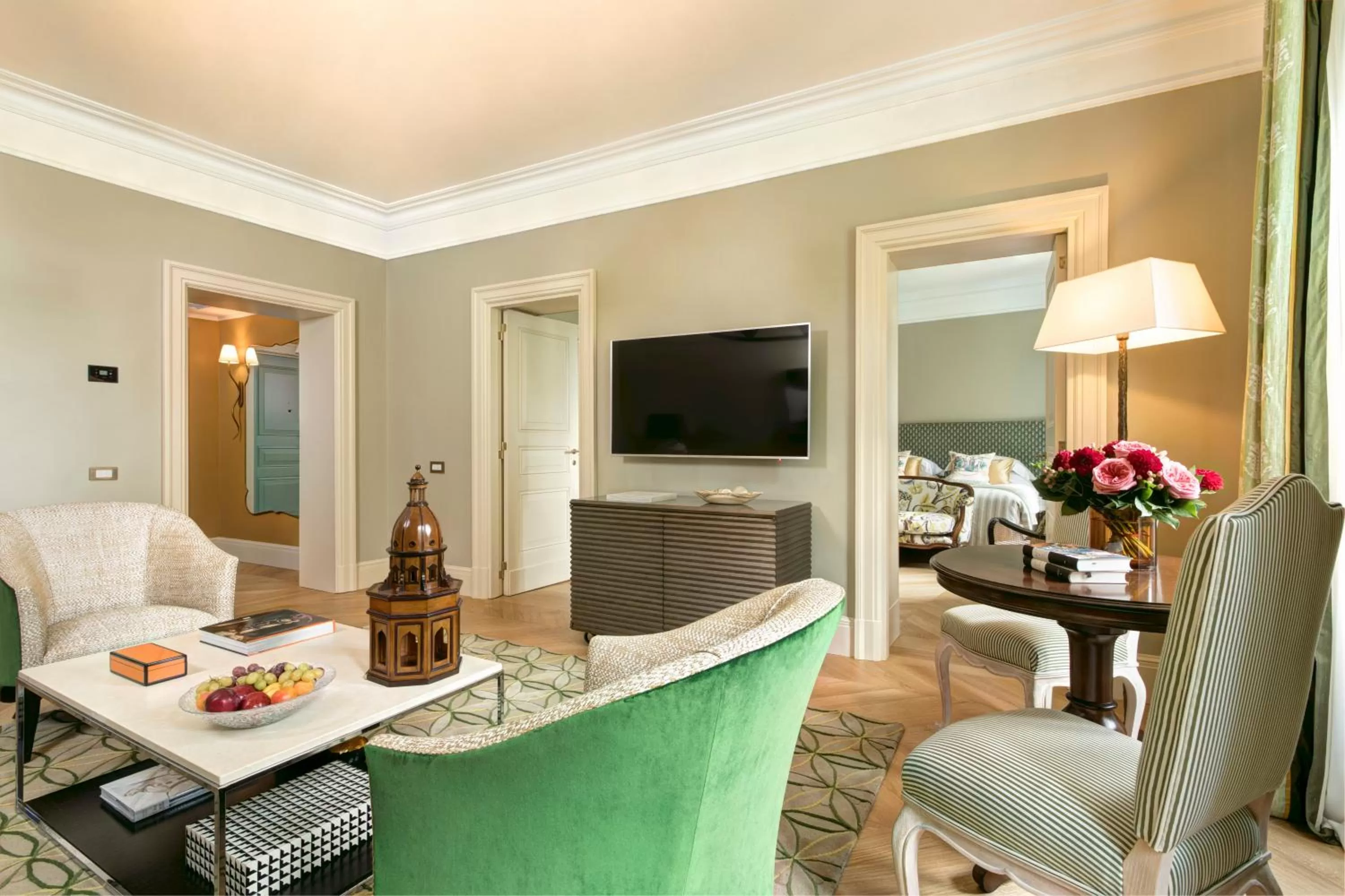 Restaurant/places to eat in Rocco Forte Hotel De Russie