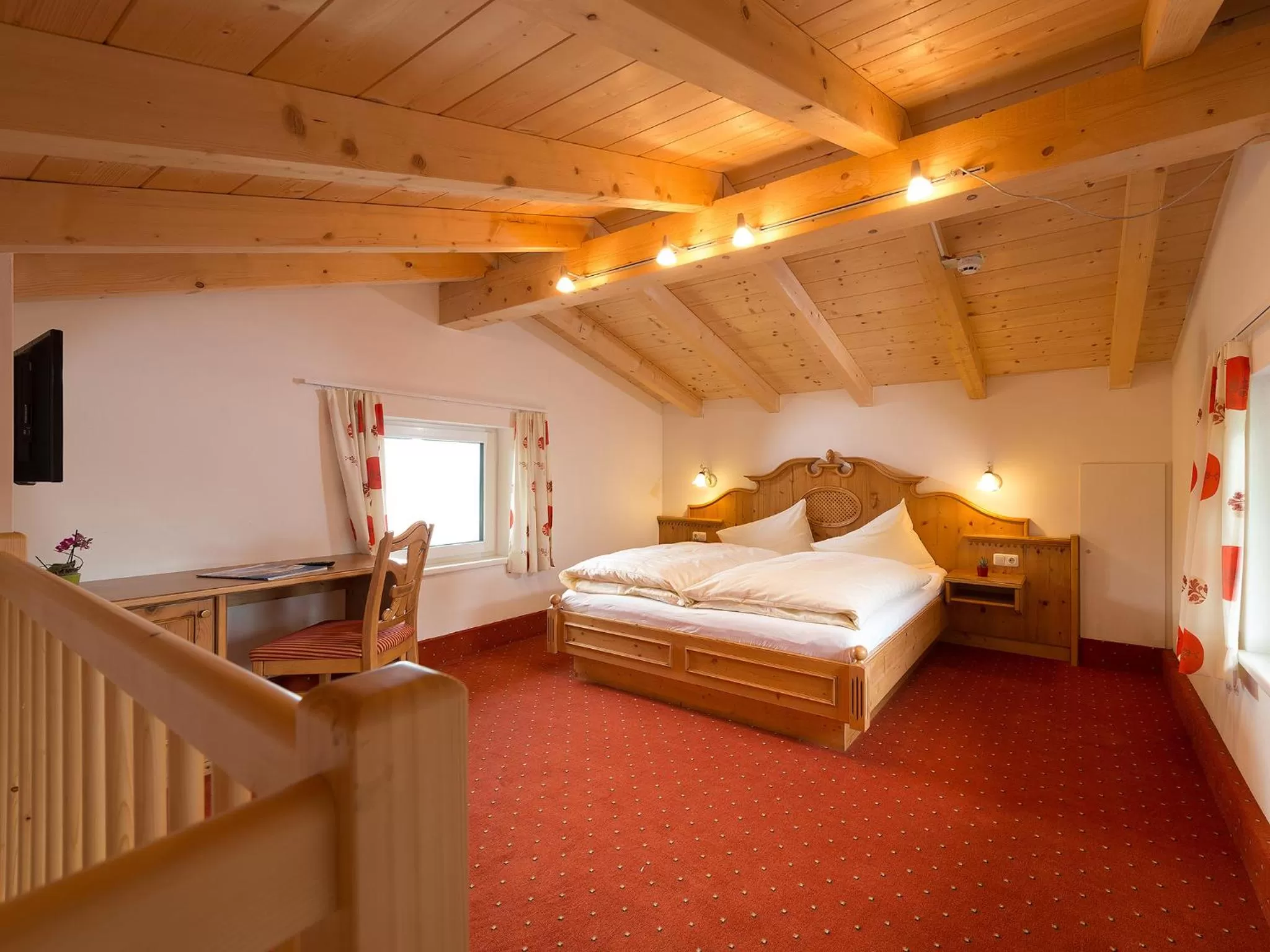 Photo of the whole room, Bed in Hotel Quehenberger