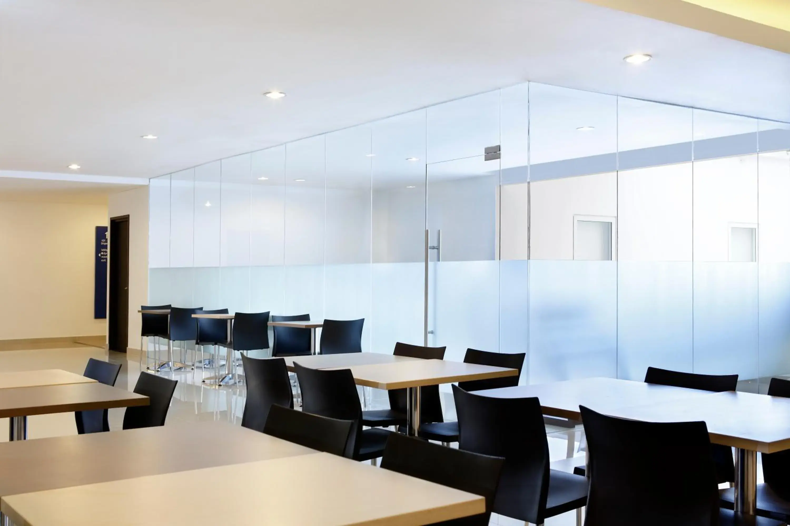 Restaurant/places to eat in Amaris Hotel Ponorogo Restaurant/places to eat in Amaris Hotel Ponorogo