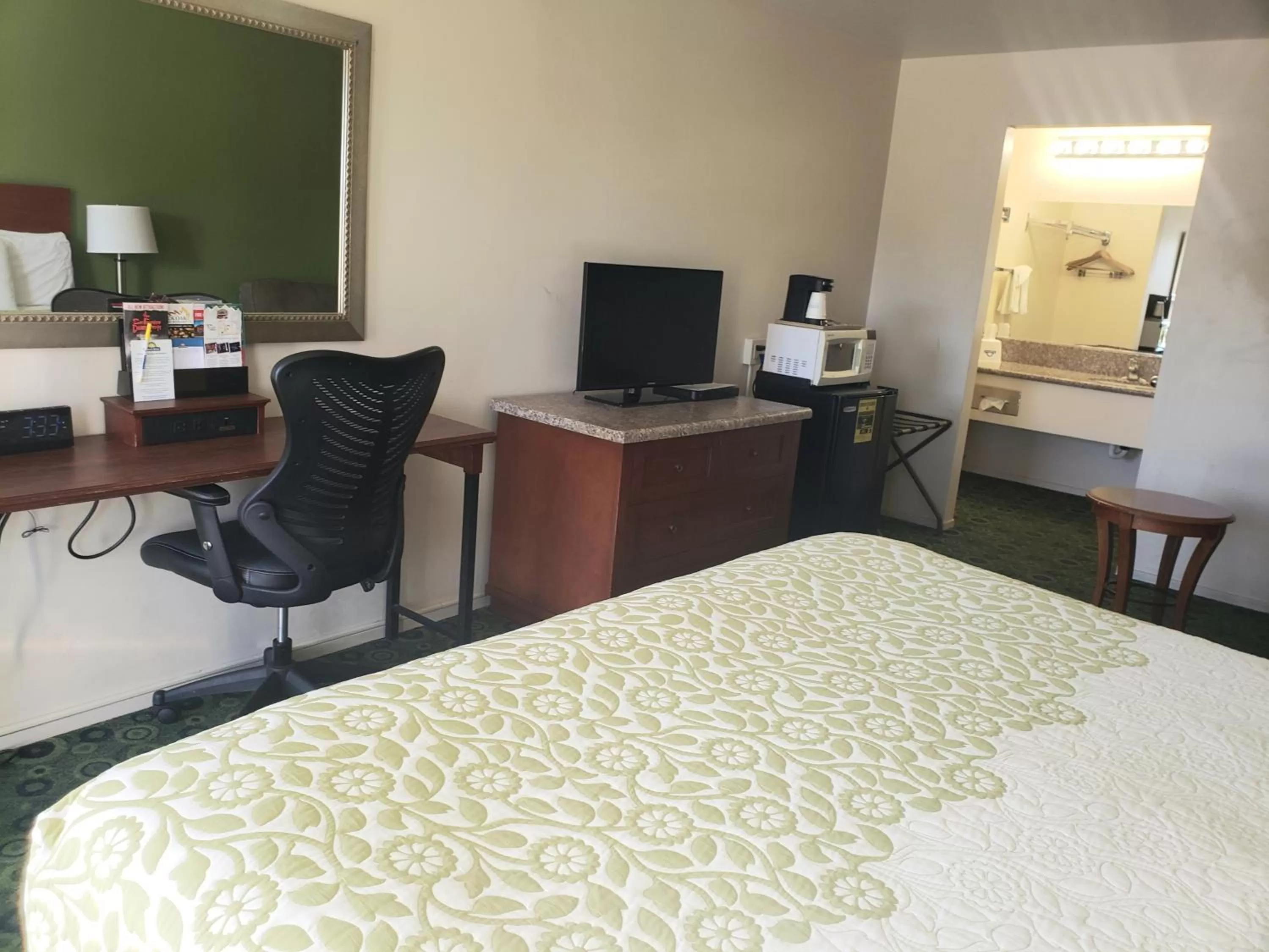 Bed in Days Inn by Wyndham Westley