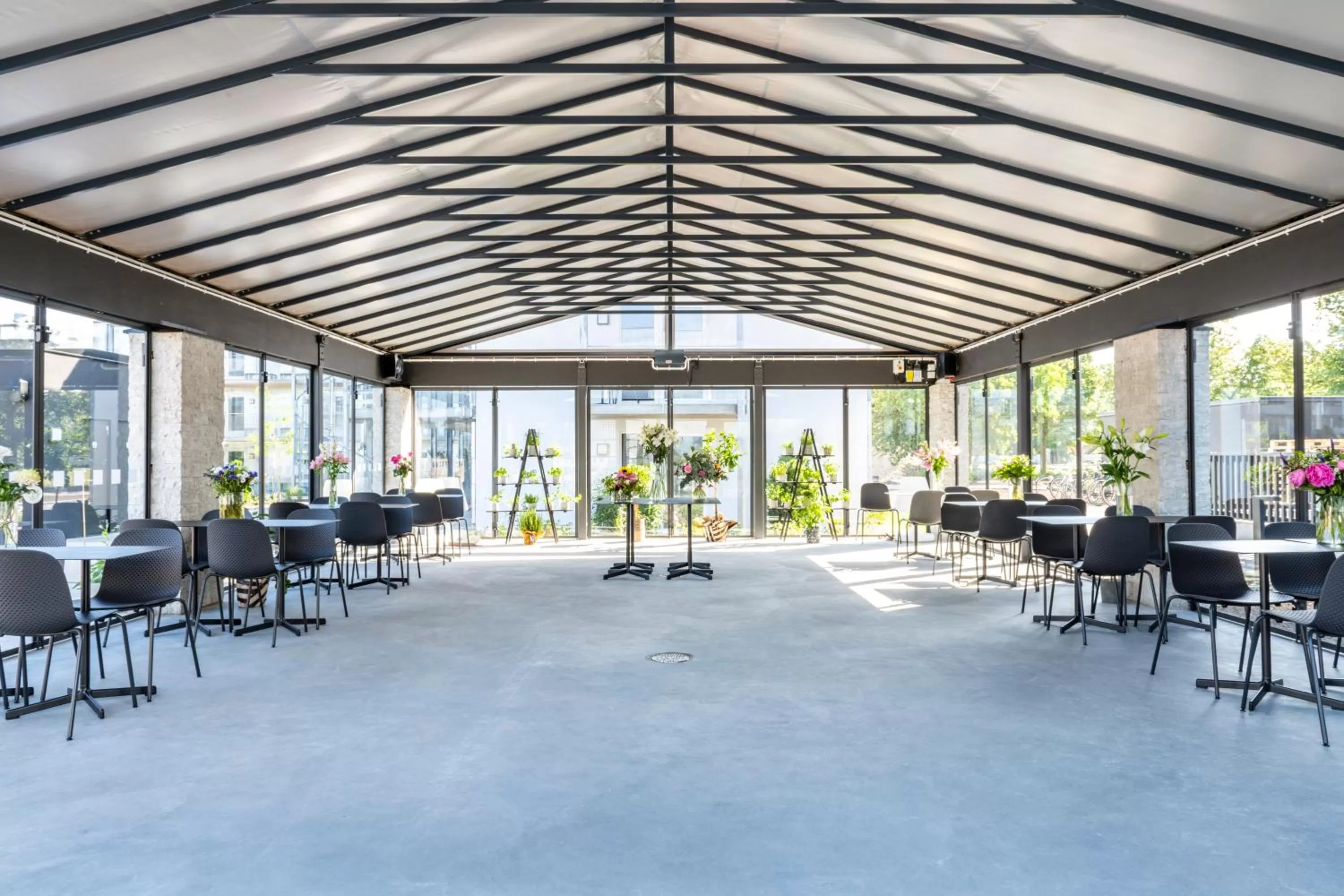 Area and facilities in First Hotel Kokoloko