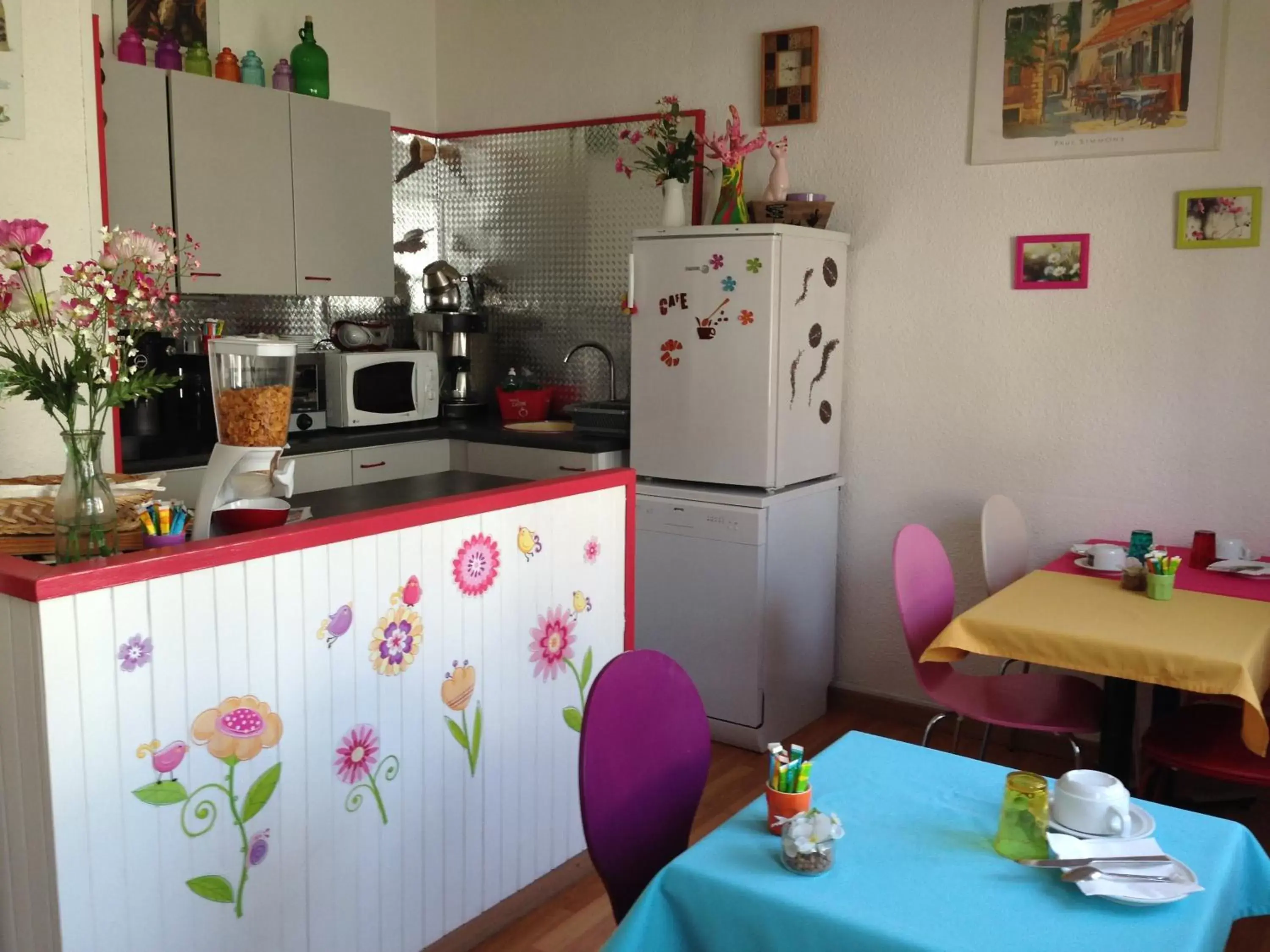 Area and facilities, Kitchen/Kitchenette in Hôtel de La Poste