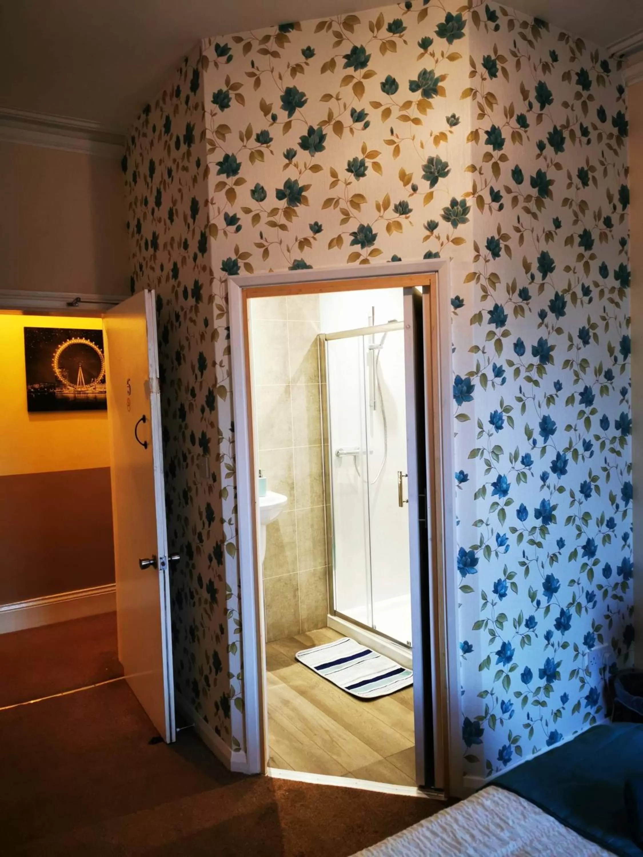 Bed in oddfellowsbandb