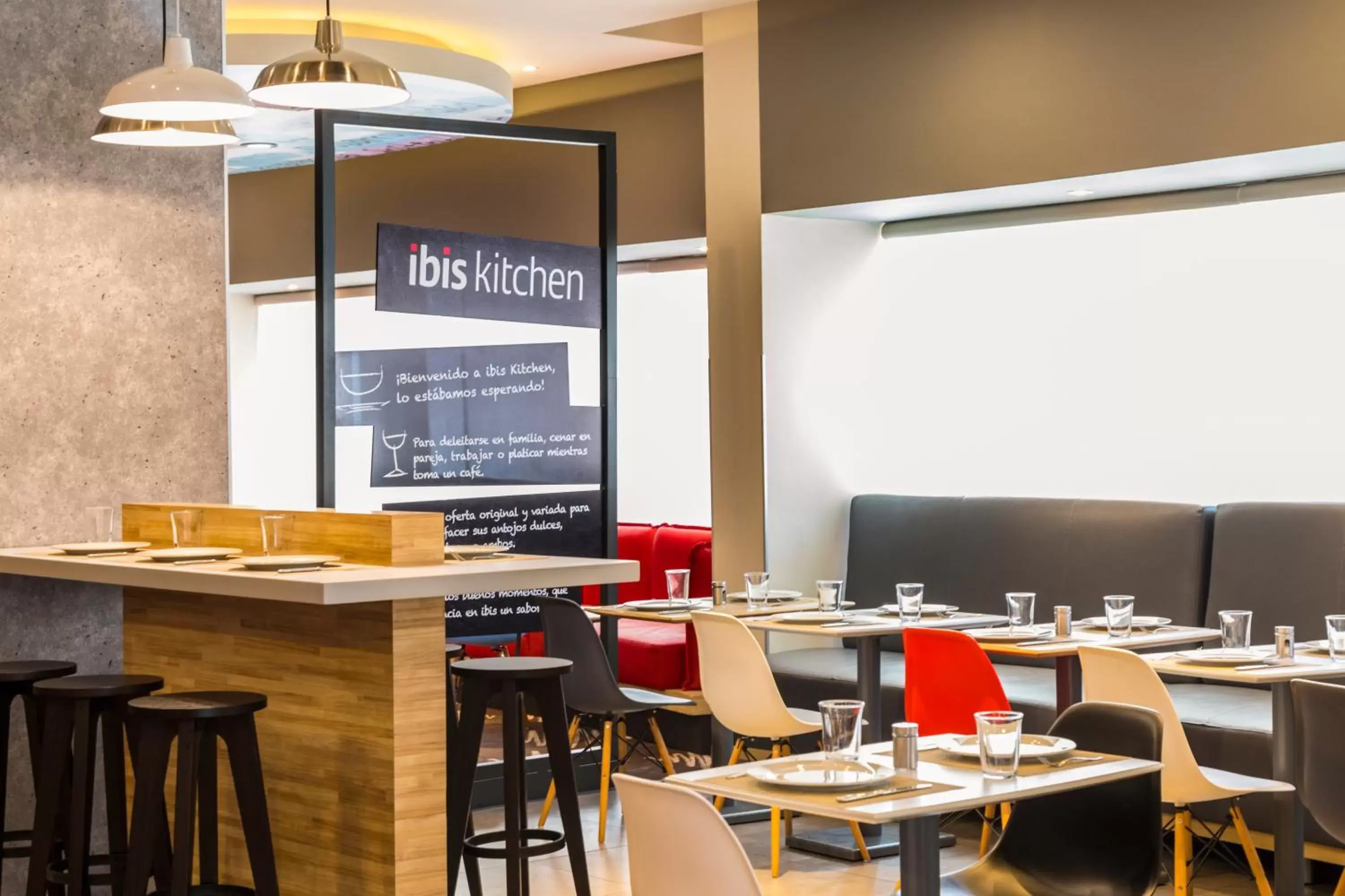 Restaurant/places to eat in Ibis Chihuahua Restaurant/places to eat in Ibis Chihuahua