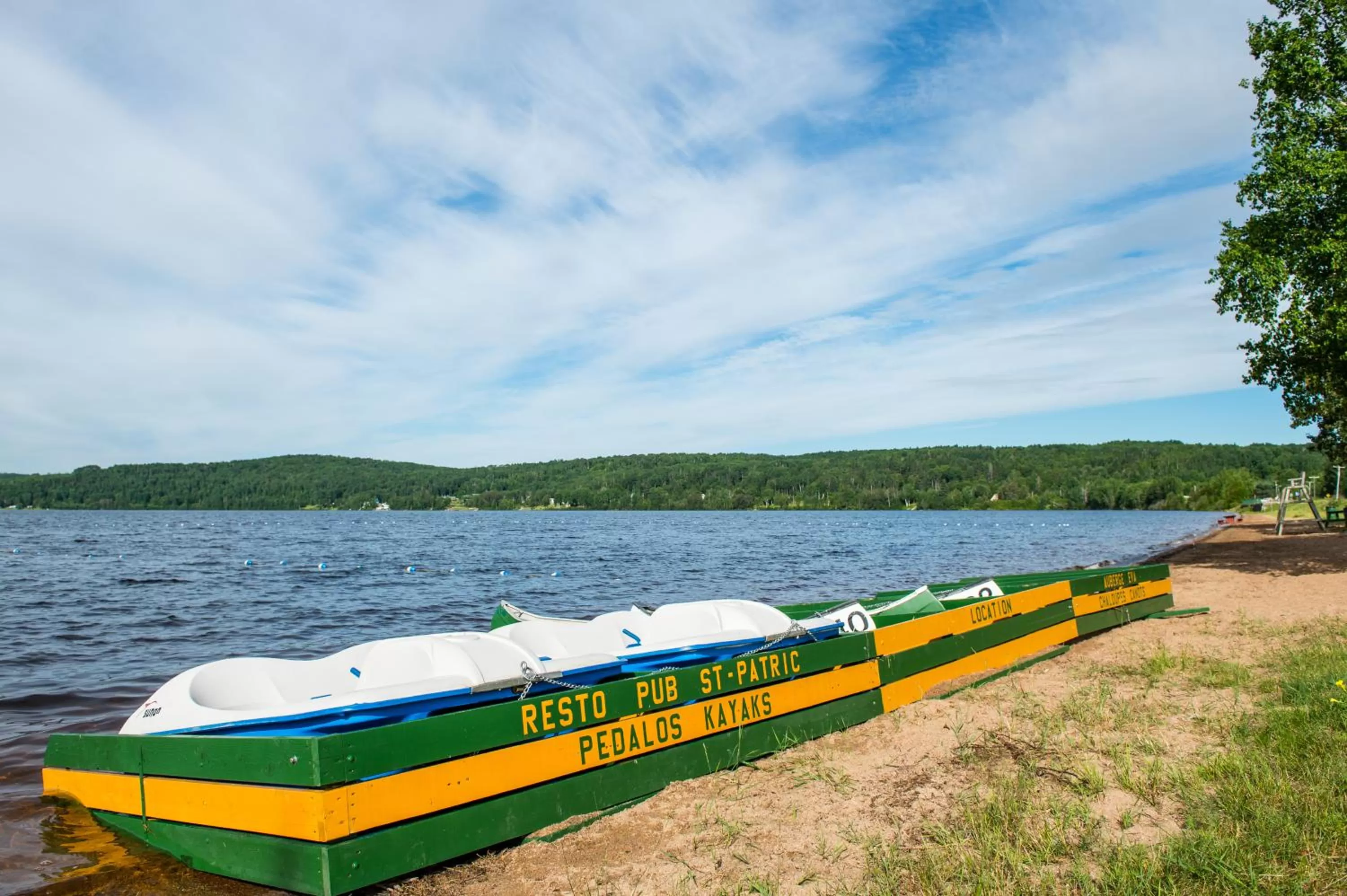 Restaurant/places to eat, Natural Landscape in Auberge Éva
