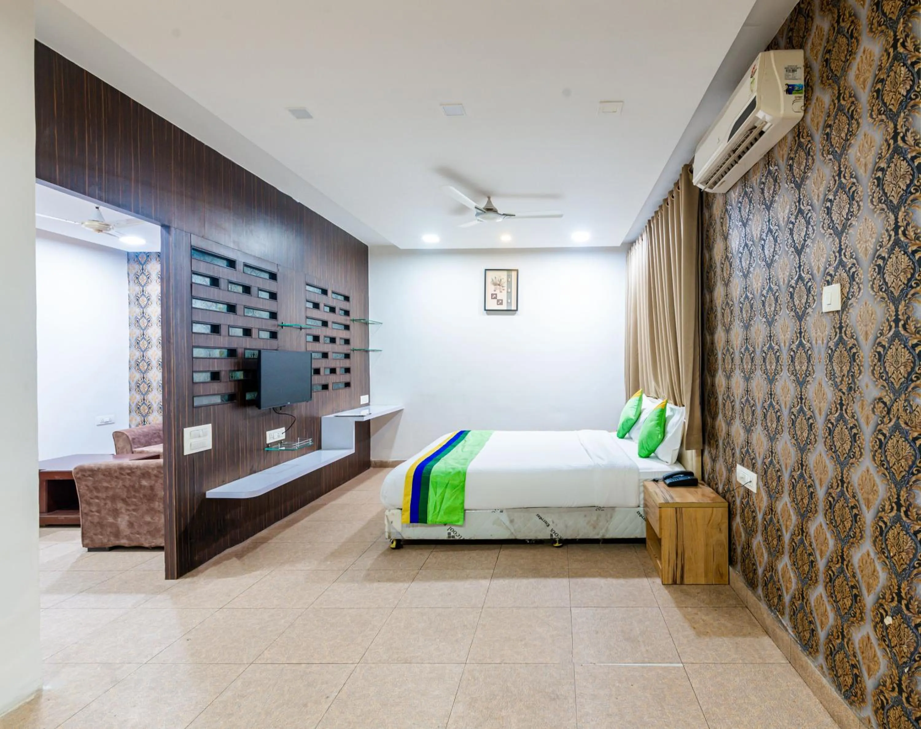 Bedroom in Treebo Trend Spring Brooks - Koregaon Park