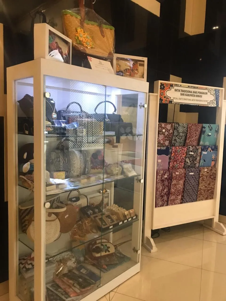 Supermarket/grocery shop in Sakura Park Hotel & Residence