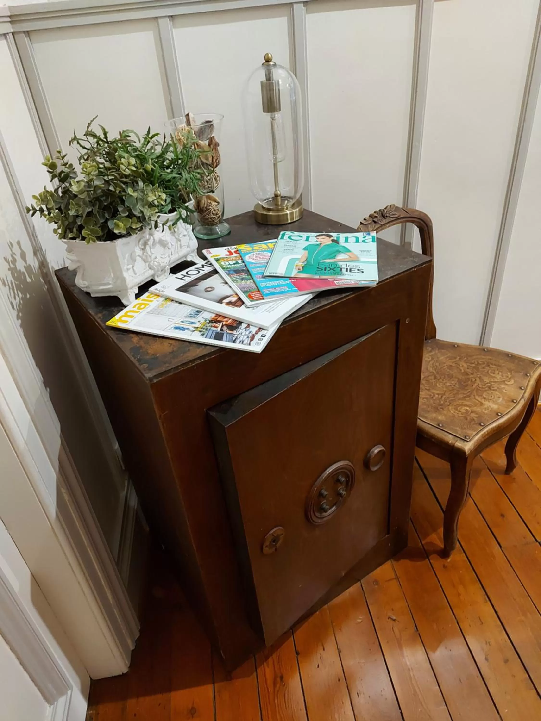 Decorative detail in B & B Les Secrets des Loges