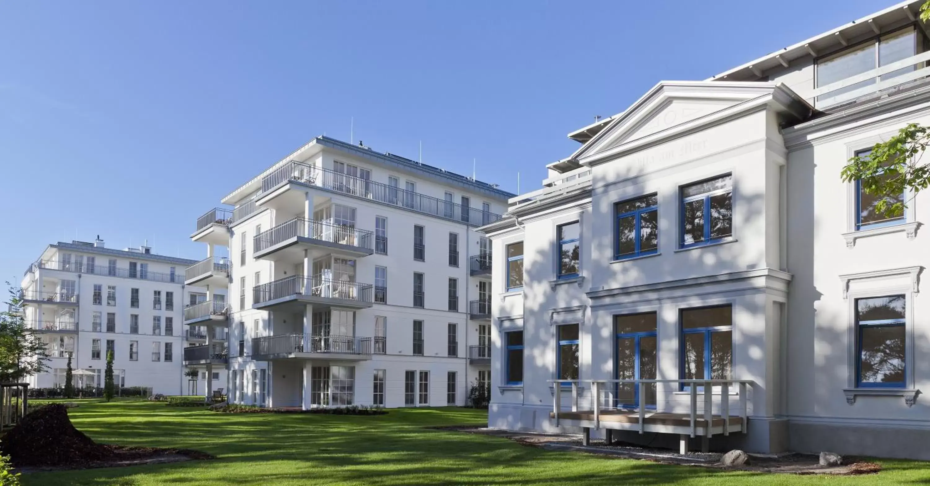 Facade/entrance, Property Building in Steigenberger Grandhotel & Spa Heringsdorf