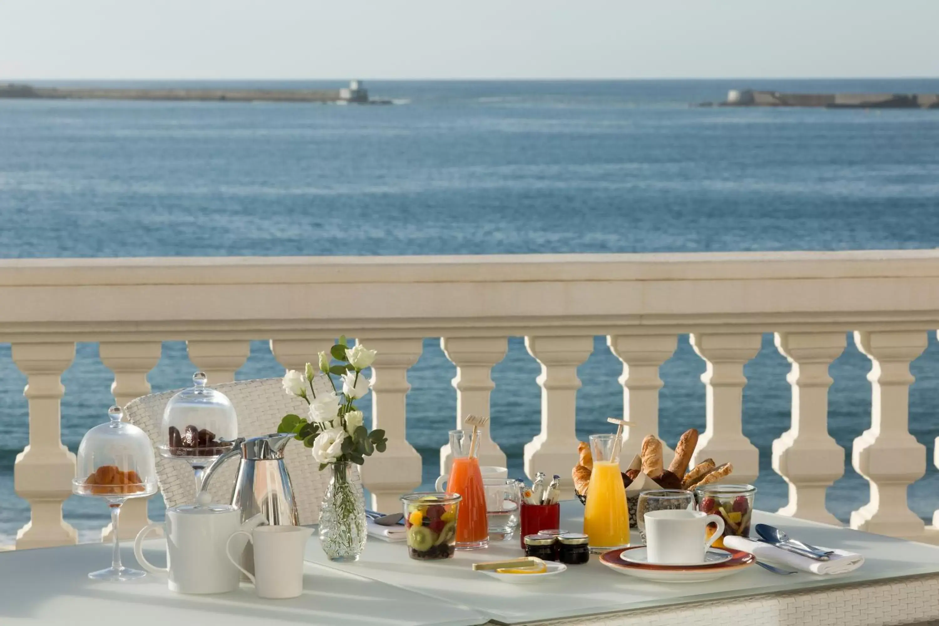 Breakfast in Grand Hôtel Thalasso & Spa