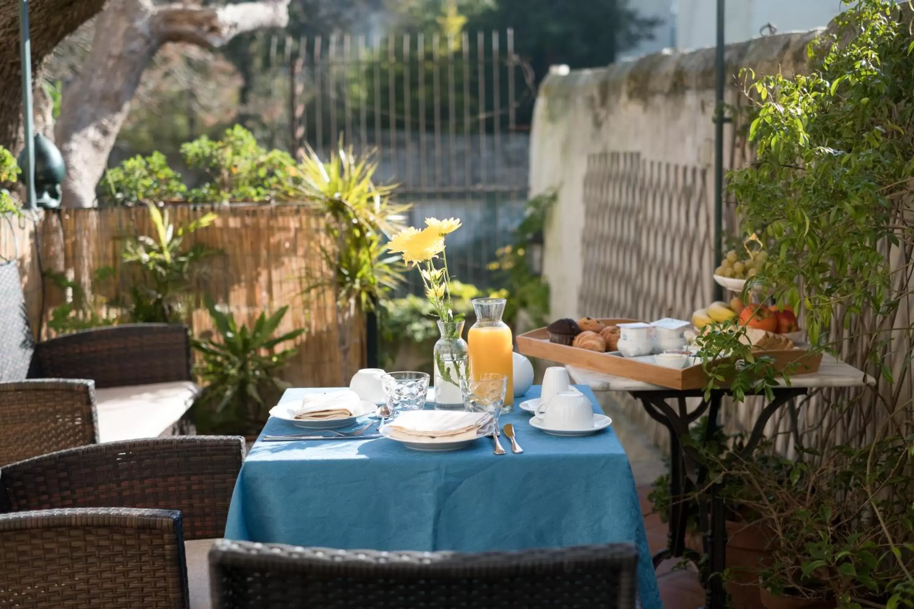 Balcony/Terrace, Restaurant/Places to Eat in Palazzo Bernardini Suites