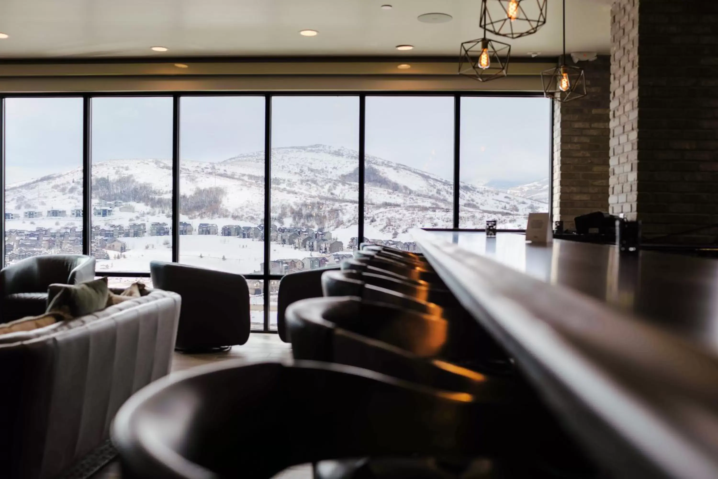 Lounge or bar in Black Rock Mountain Resort