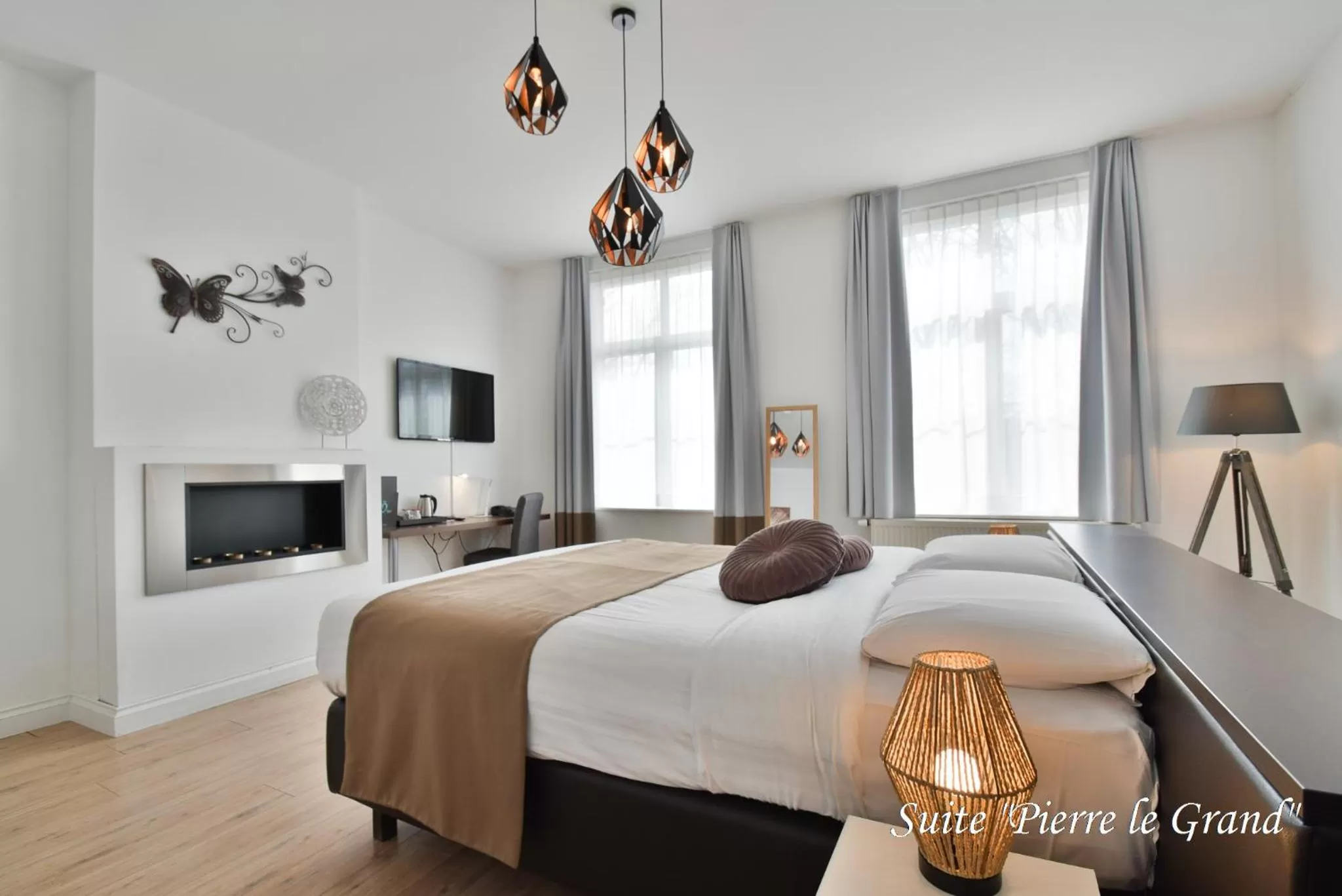 Bedroom, Bed in Hôtel l'Ecrin d'Ô