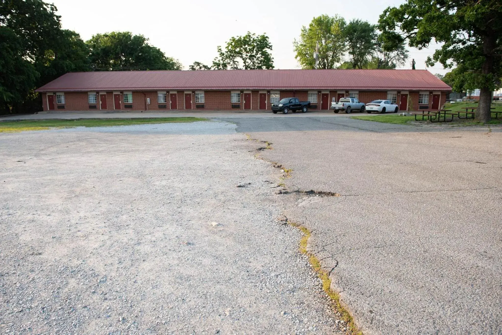 Parking, Property Building in Americas Best Value Inn and Suites Siloam Springs