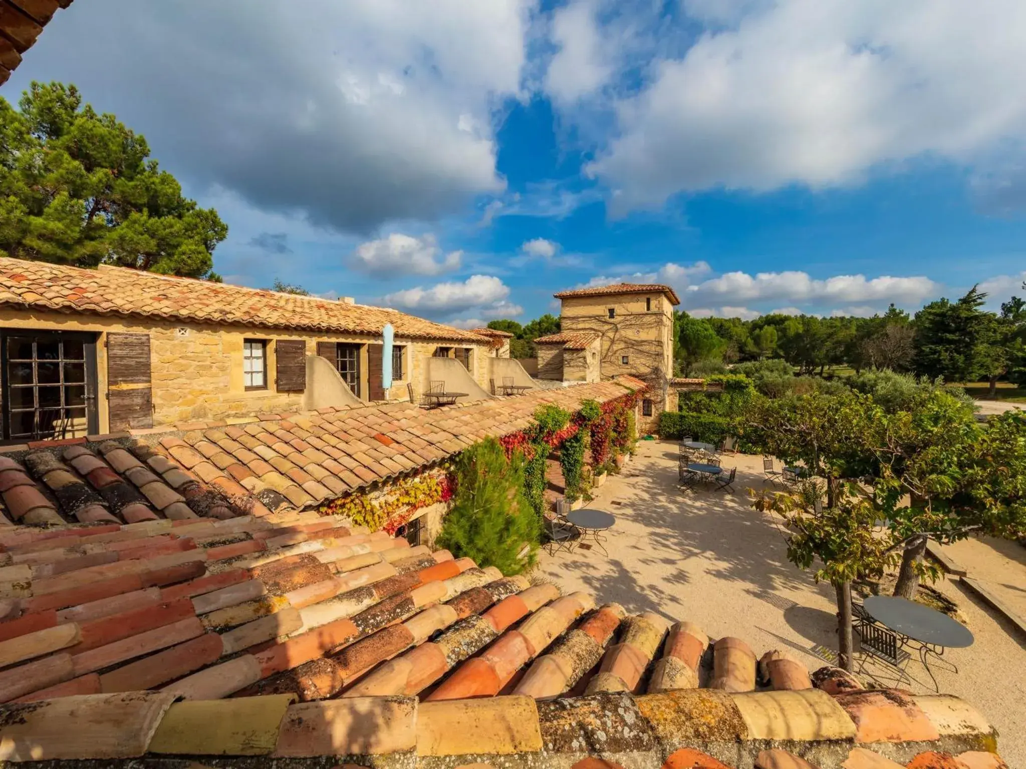 Property Building in Abbaye de Sainte Croix