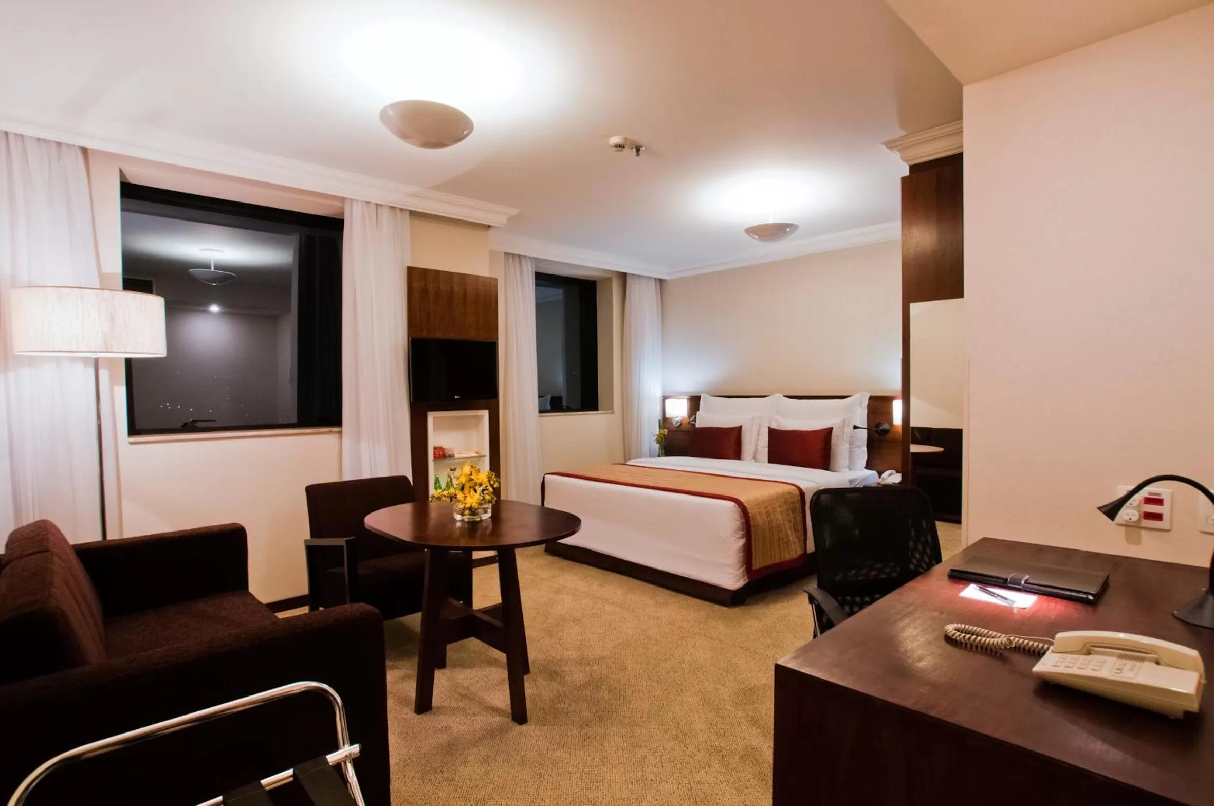 Photo of the whole room, Bed in Blue Tree Premium Faria Lima